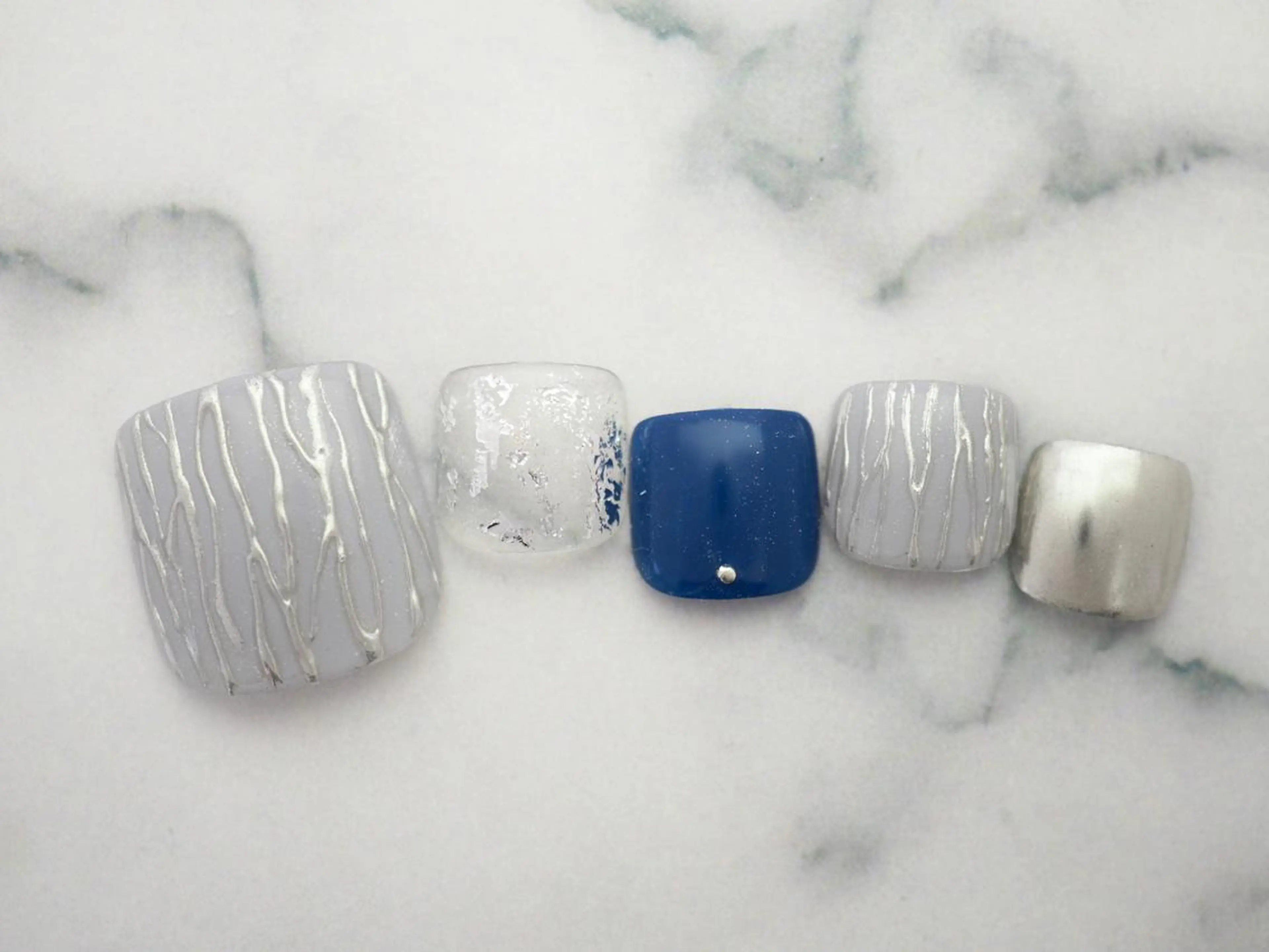 ネイル トップネイリスト Ribbon立川店のネイルデザイン