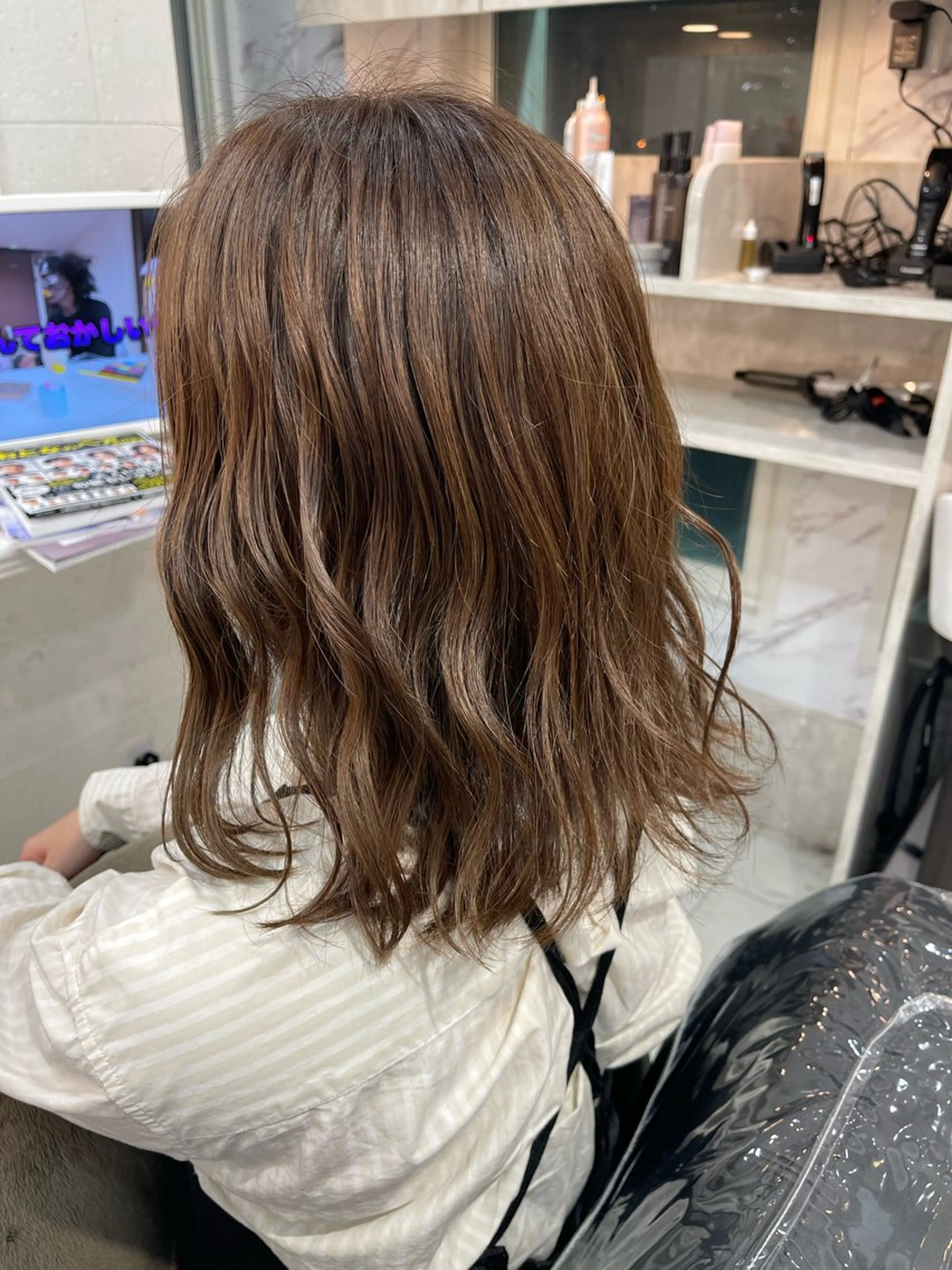 セミロング カット ヘアカラー トリートメント 西野 蓮のヘアスタイル