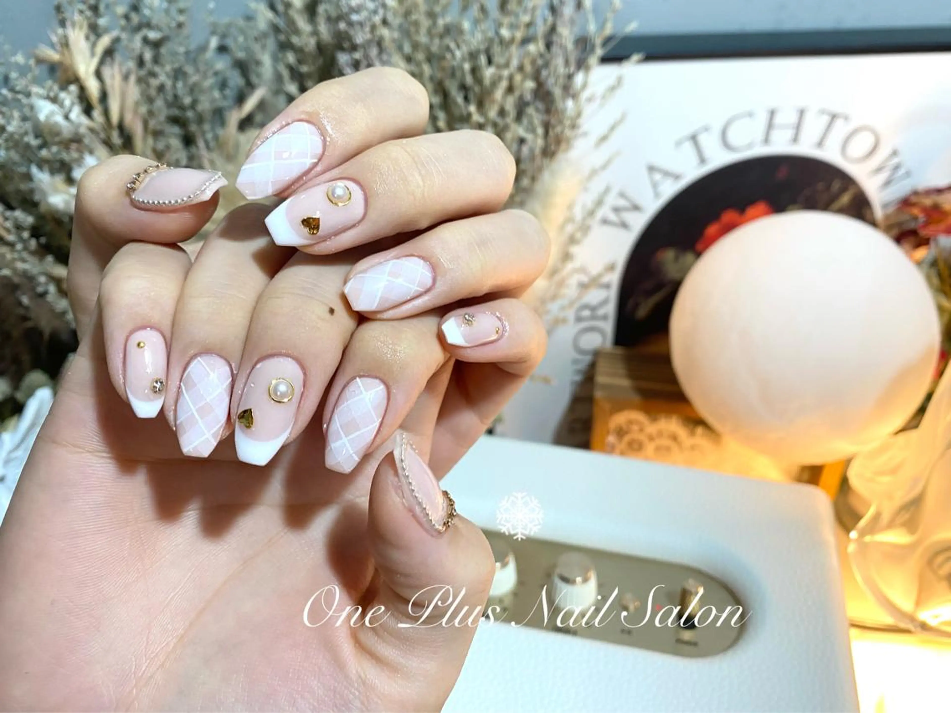 カラー ネイル One Plus Nail Salonのネイルデザイン