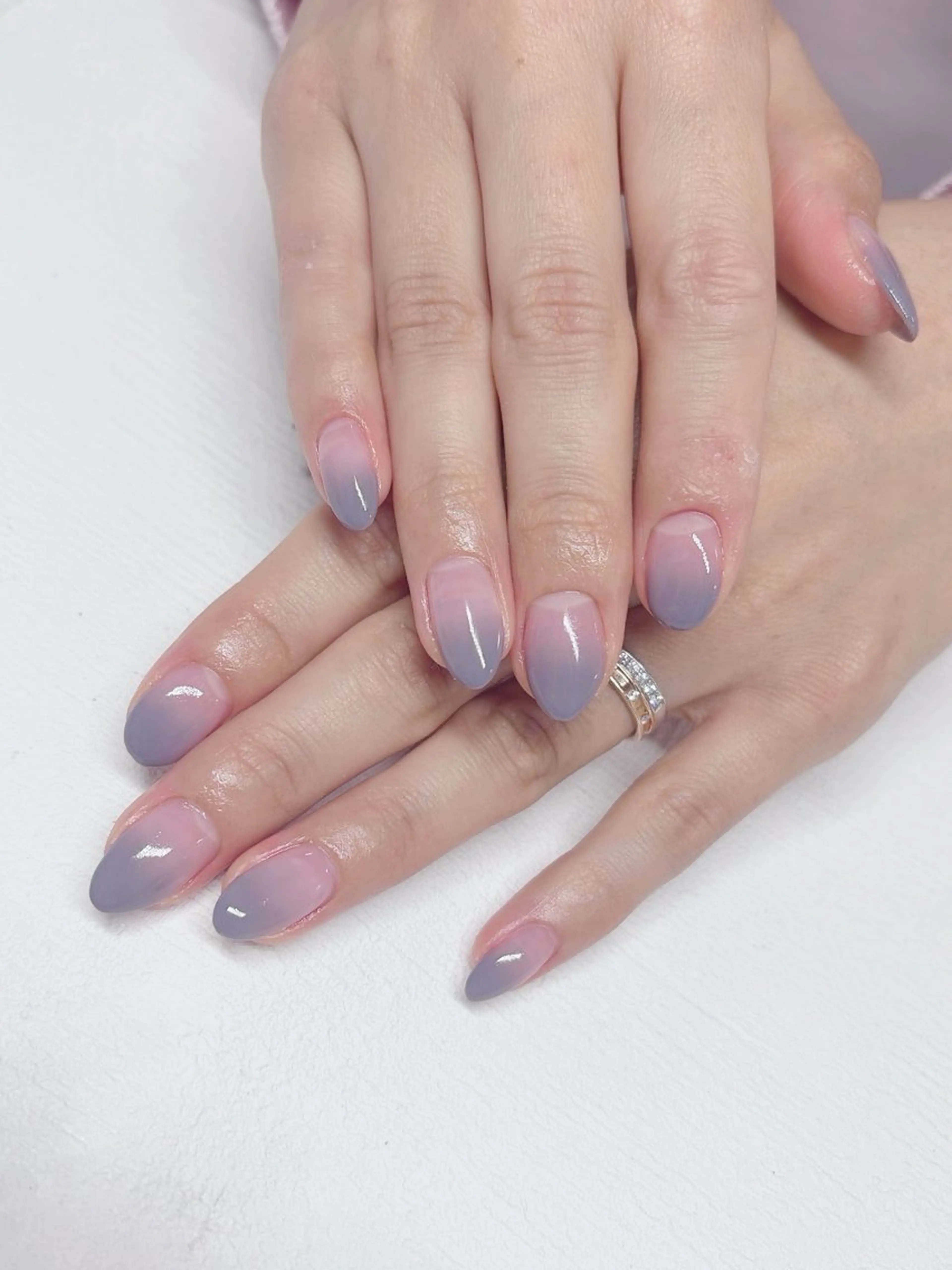 ネイル グラデーション †❤︎派手/クール/ Ayana🐺のネイルデザイン