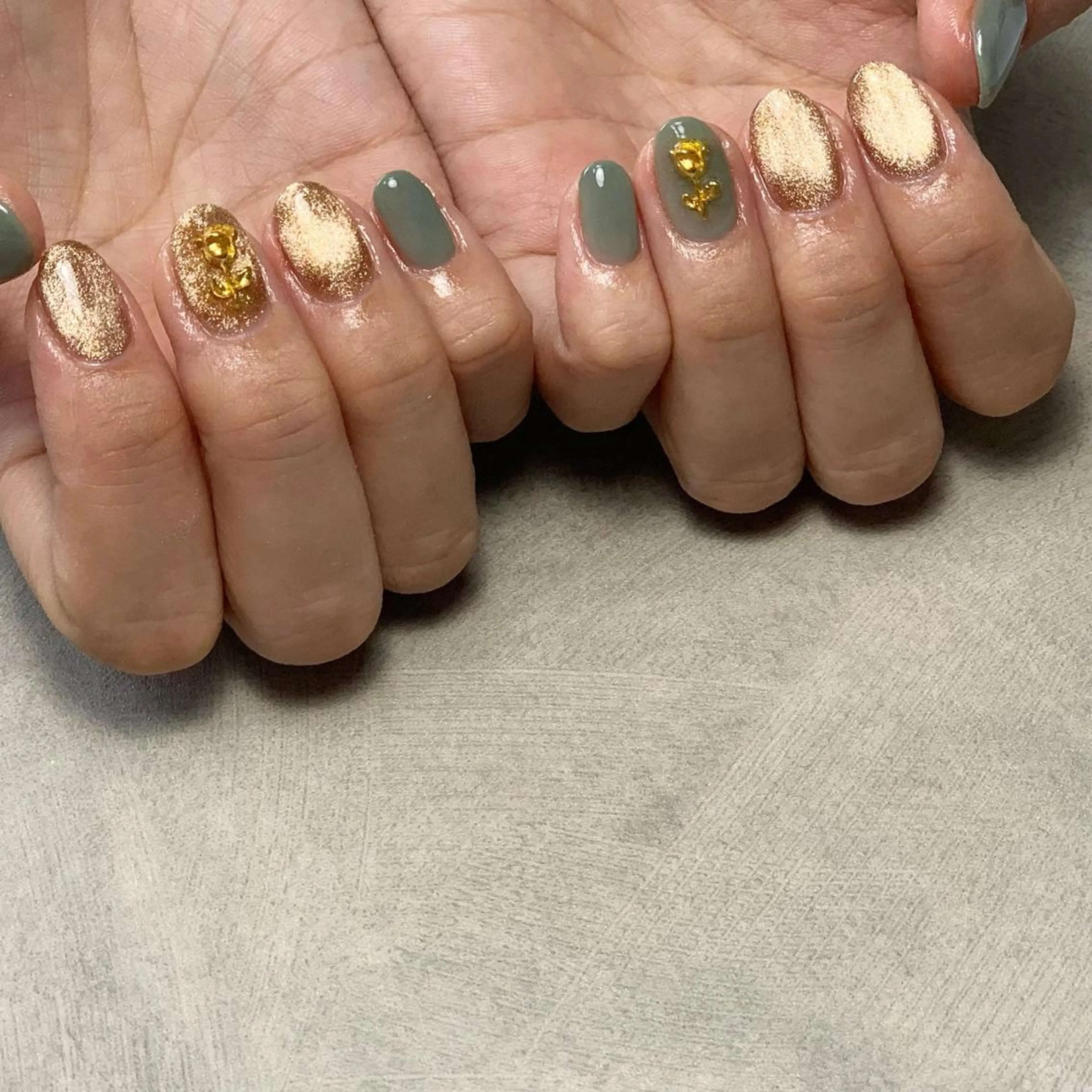 ネイル S. JEWELのネイルデザイン