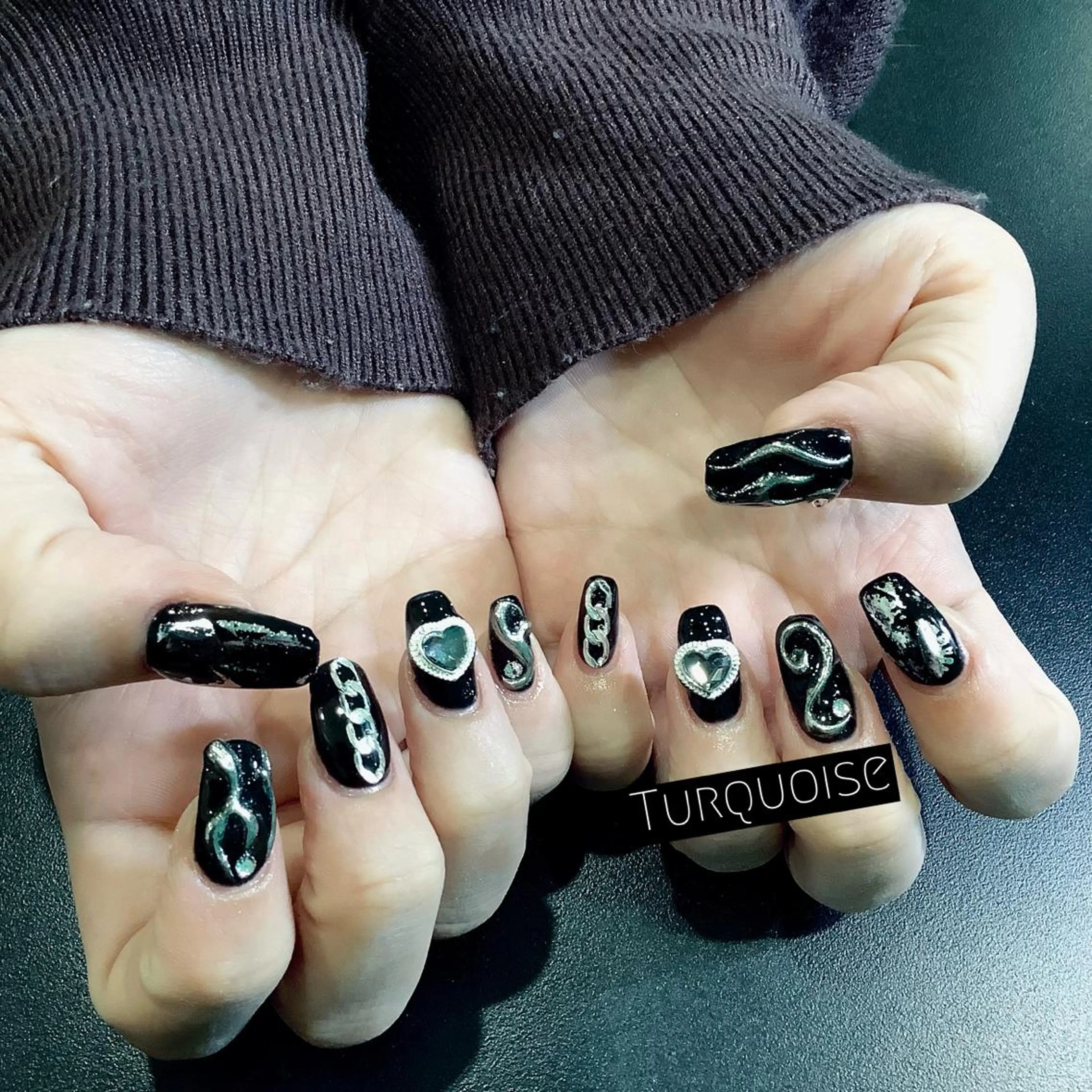 ネイル ハンドネイル Turquoise所属・個室ネイルサロン 💅🏼ターコイズのネイルデザイン
