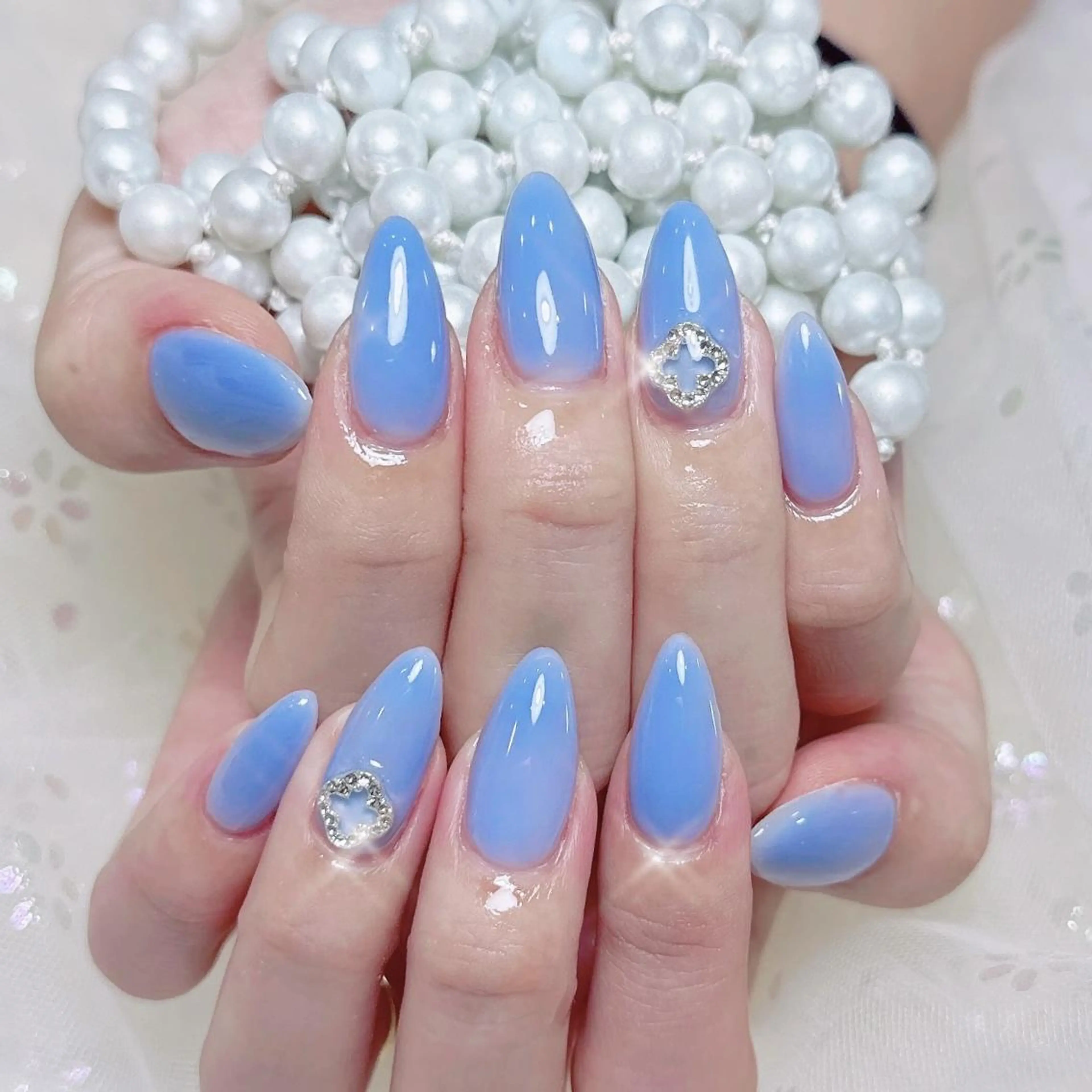 ネイル Hanya 🌈のネイルデザイン