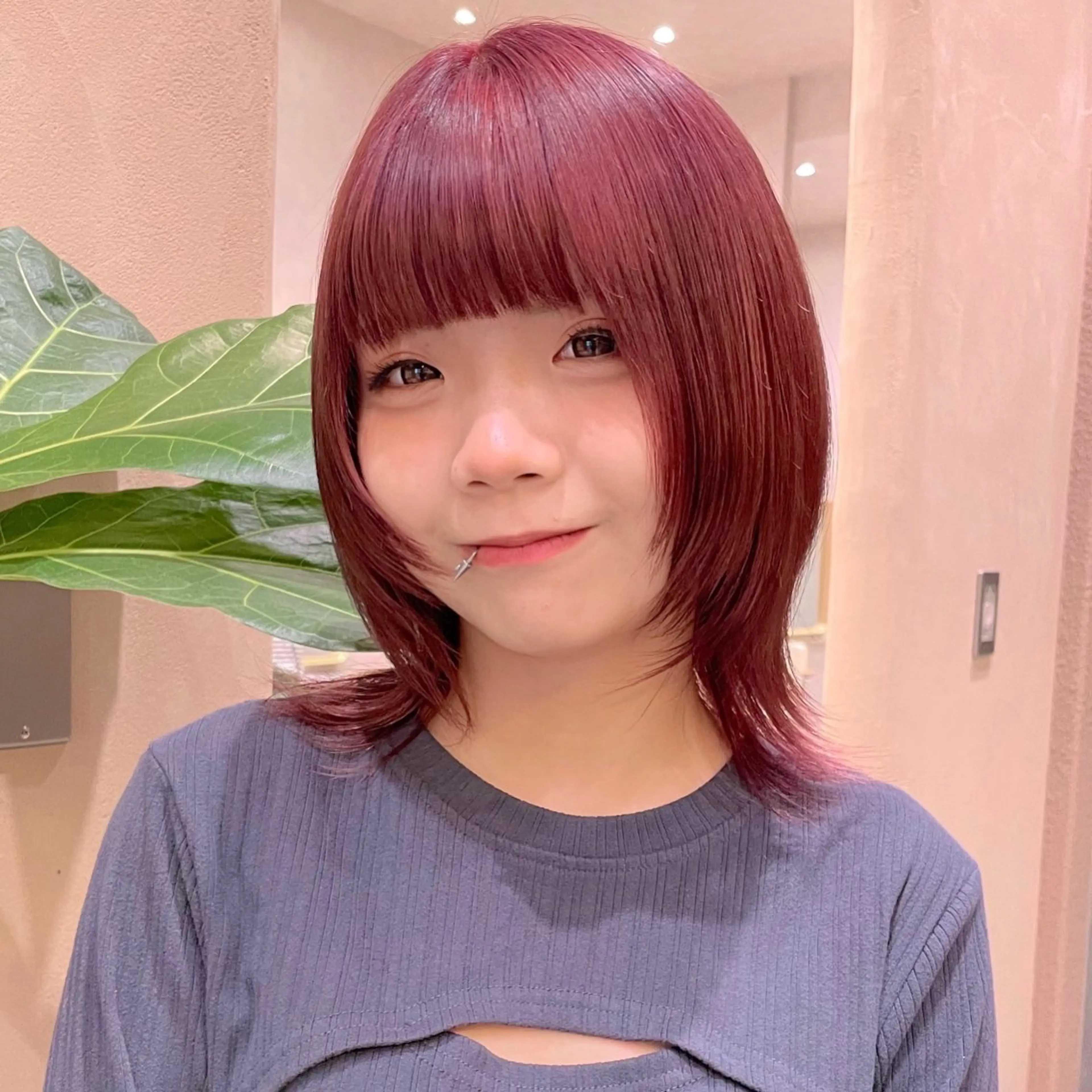 ミディアム カラー ブリーチ レッドカラー レイヤー/柔らか 透明感カラー/ゆきなのヘアスタイル