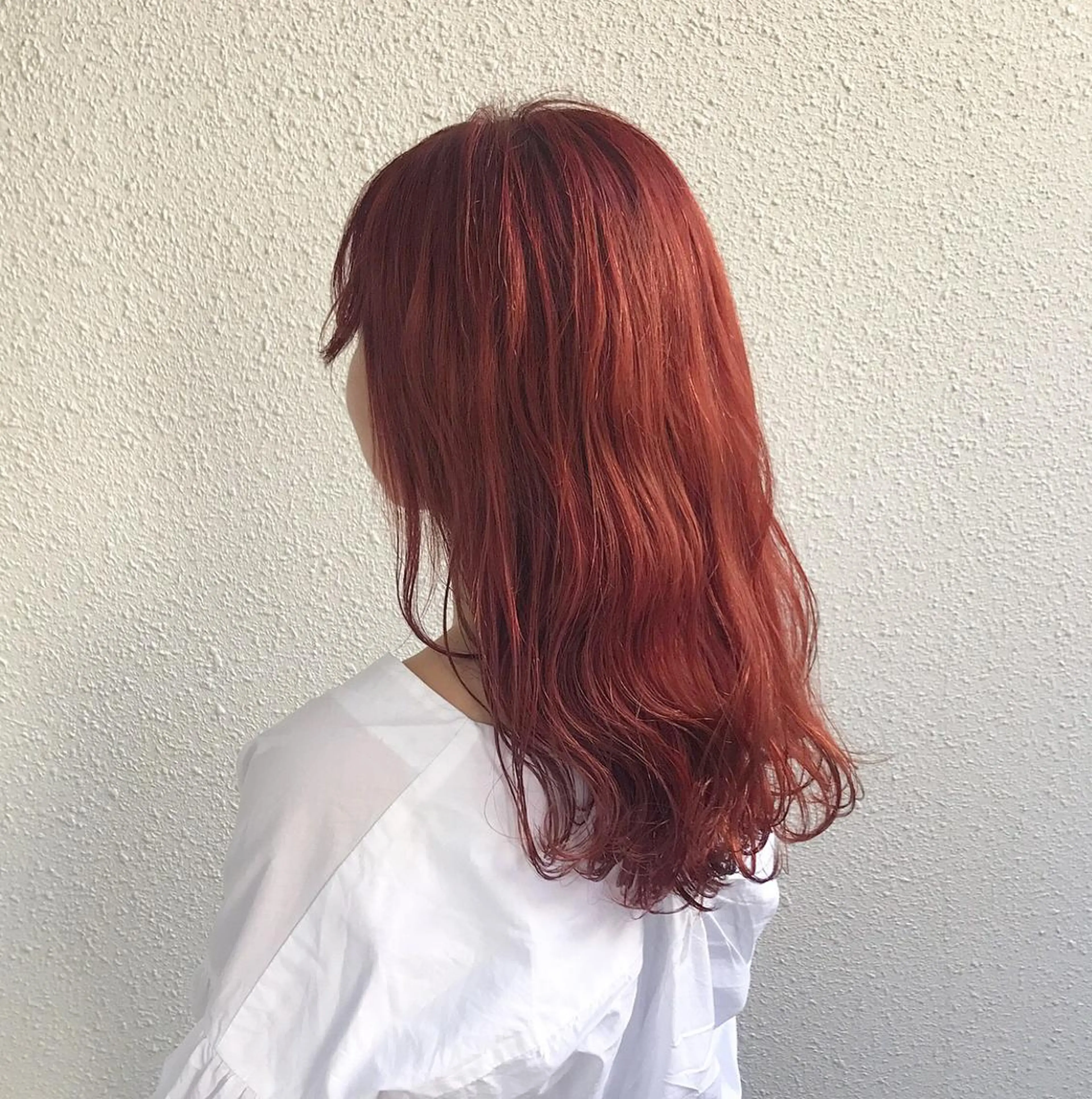 セミロング カラー ダブルカラー レッドカラー インナーカラー/天神 ブリーチ/吉田のヘアスタイル