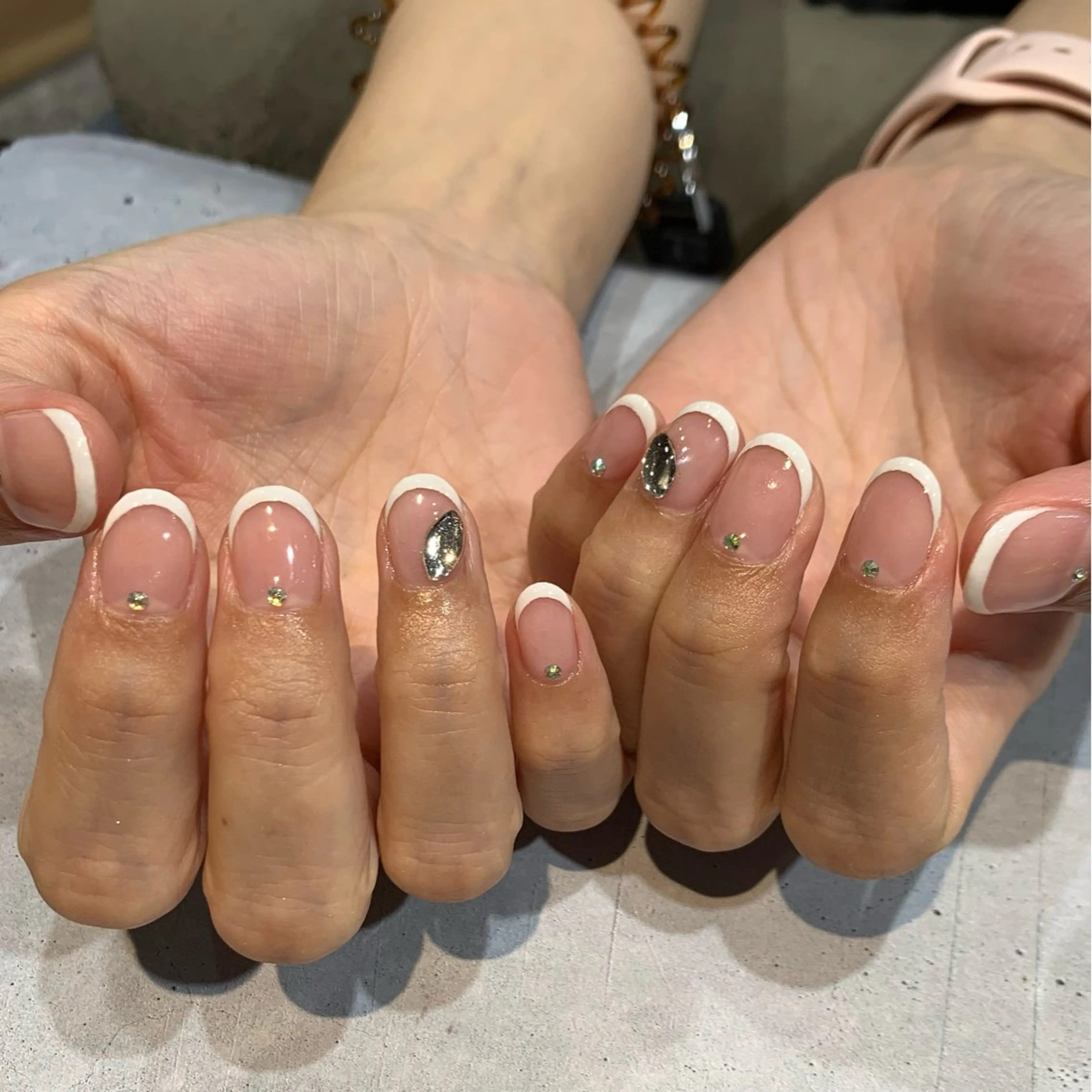 ネイル ストーンネイル ハンドネイル nailist Chisakiのネイルデザイン