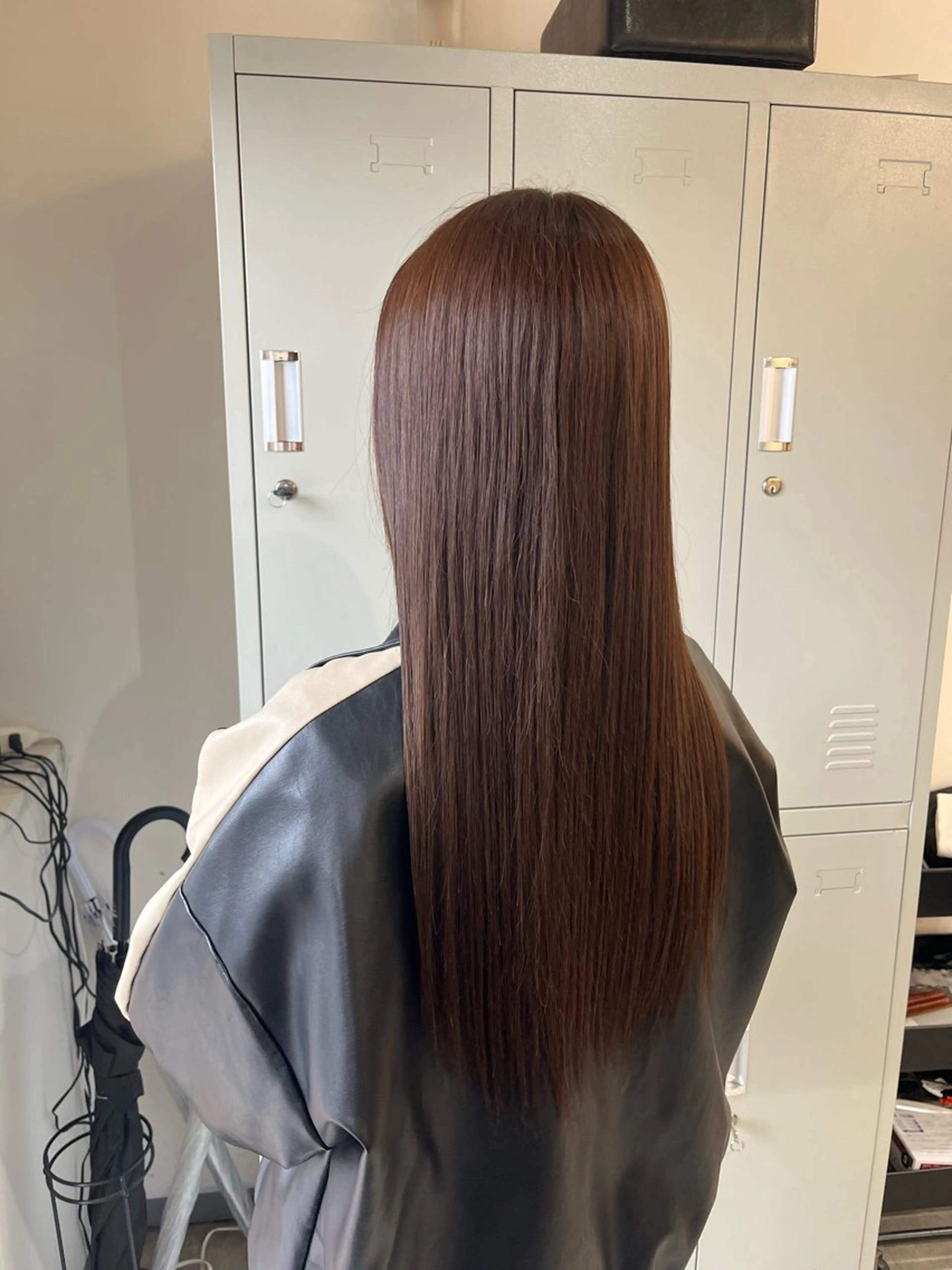 カラー 🎀韓国レイヤー/ 🫧暖色/暗髪カラーのヘアスタイル