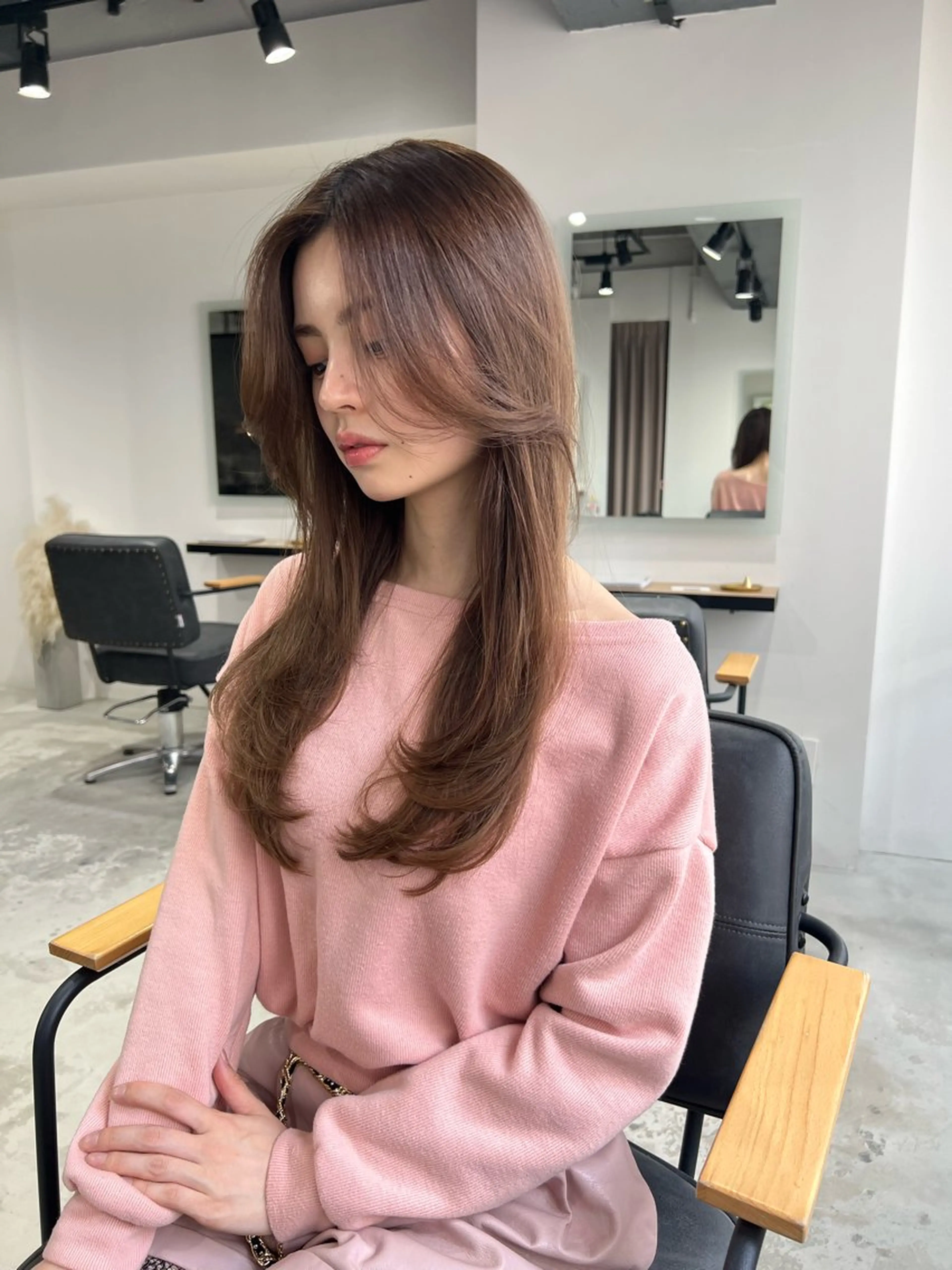 ロング 透明感カラー 🤍のヘアスタイル