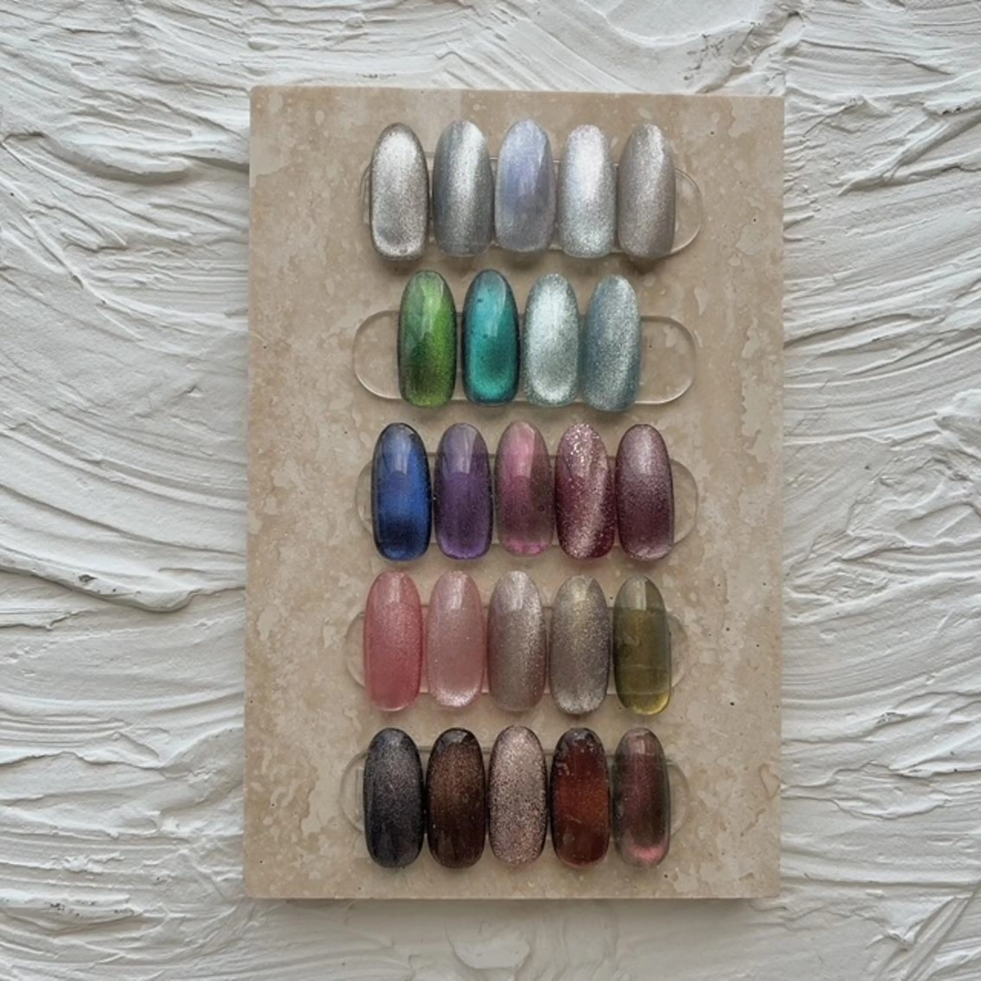 ミディアム maimai W 【放出店】のネイルデザイン