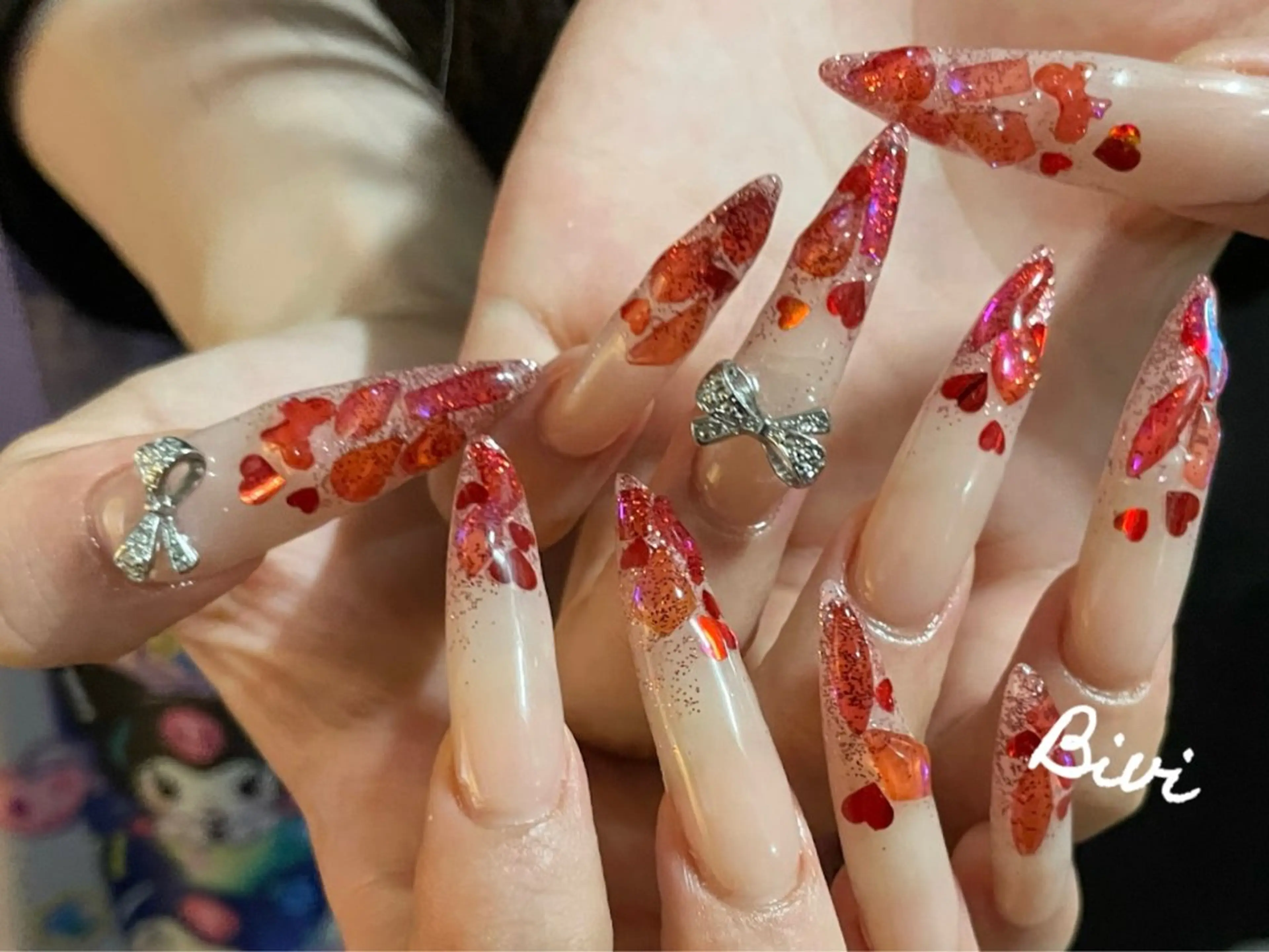 ネイル アートネイル フラッシュネイル ラメ(グリッター) シルバー スクエアネイル ハンドネイル ハンドケア ♡Bivi♡自爪に 優しいネイルサロンのネイルデザイン