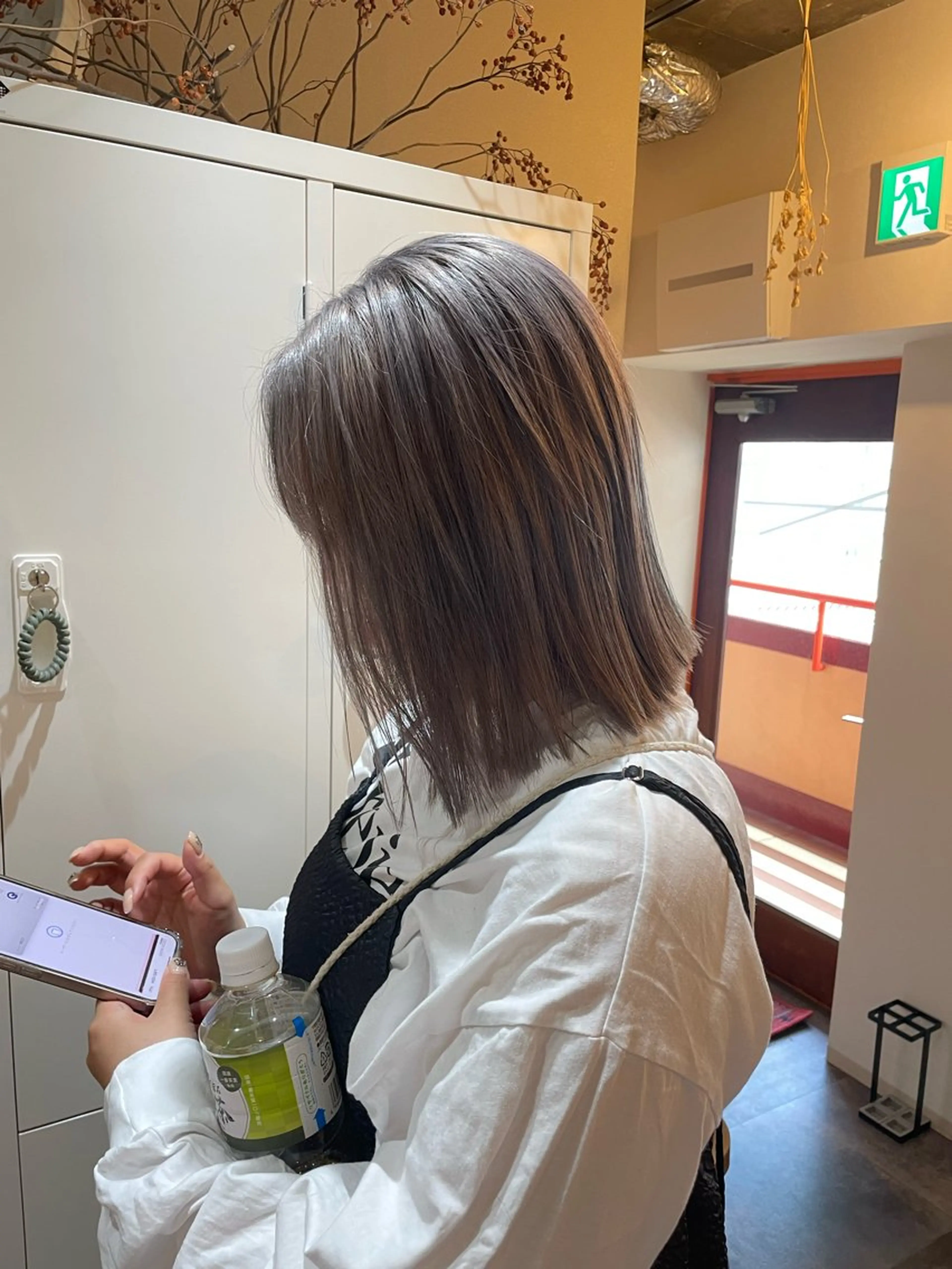 ミディアム カラー ブリーチ ケアブリーチ シルバー カット ヘアカラー 鎌田卓也/髪質改善 /透明感カラーのヘアスタイル