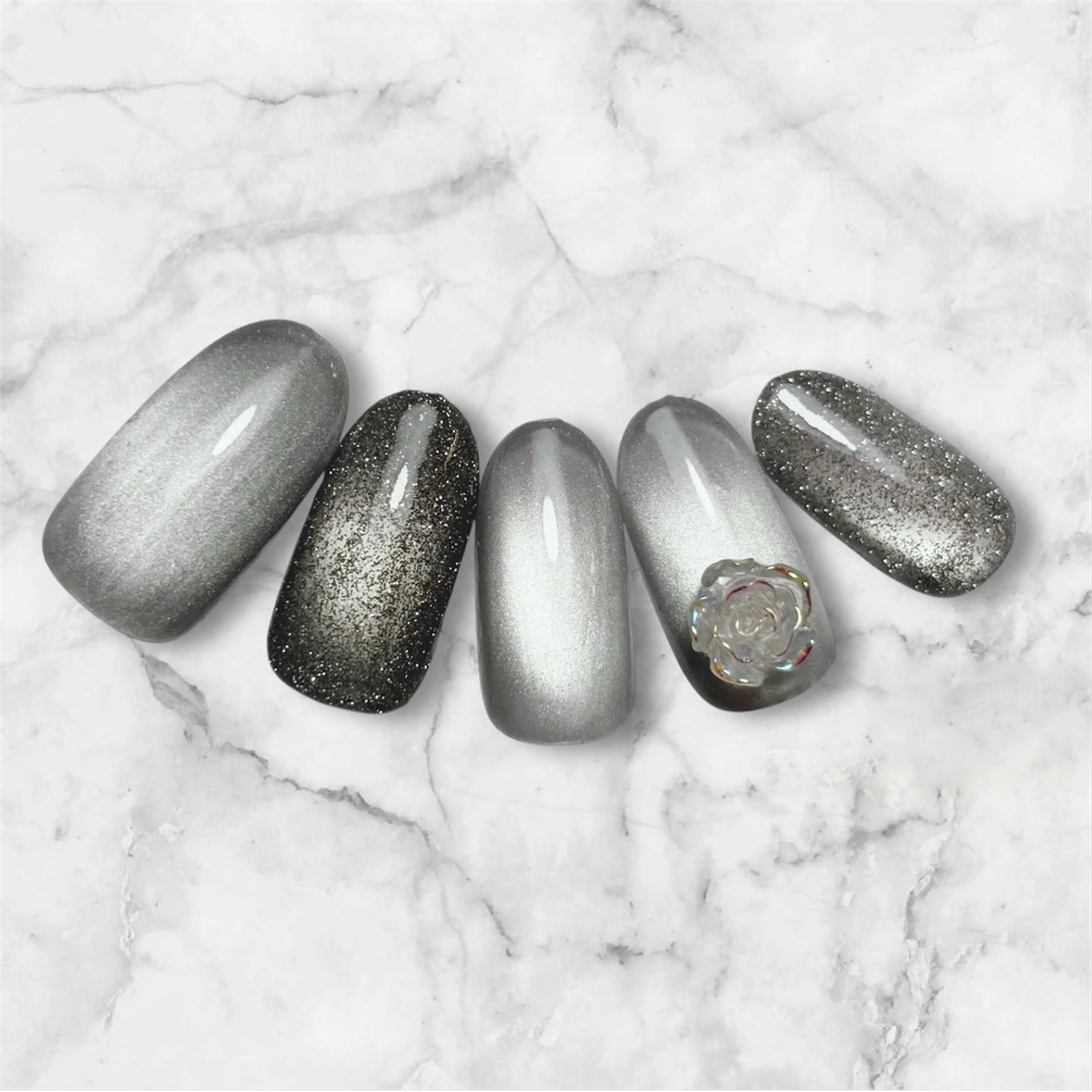 ネイル フラッシュネイル マグネットネイル シンプルネイル coconail kanaのネイルデザイン