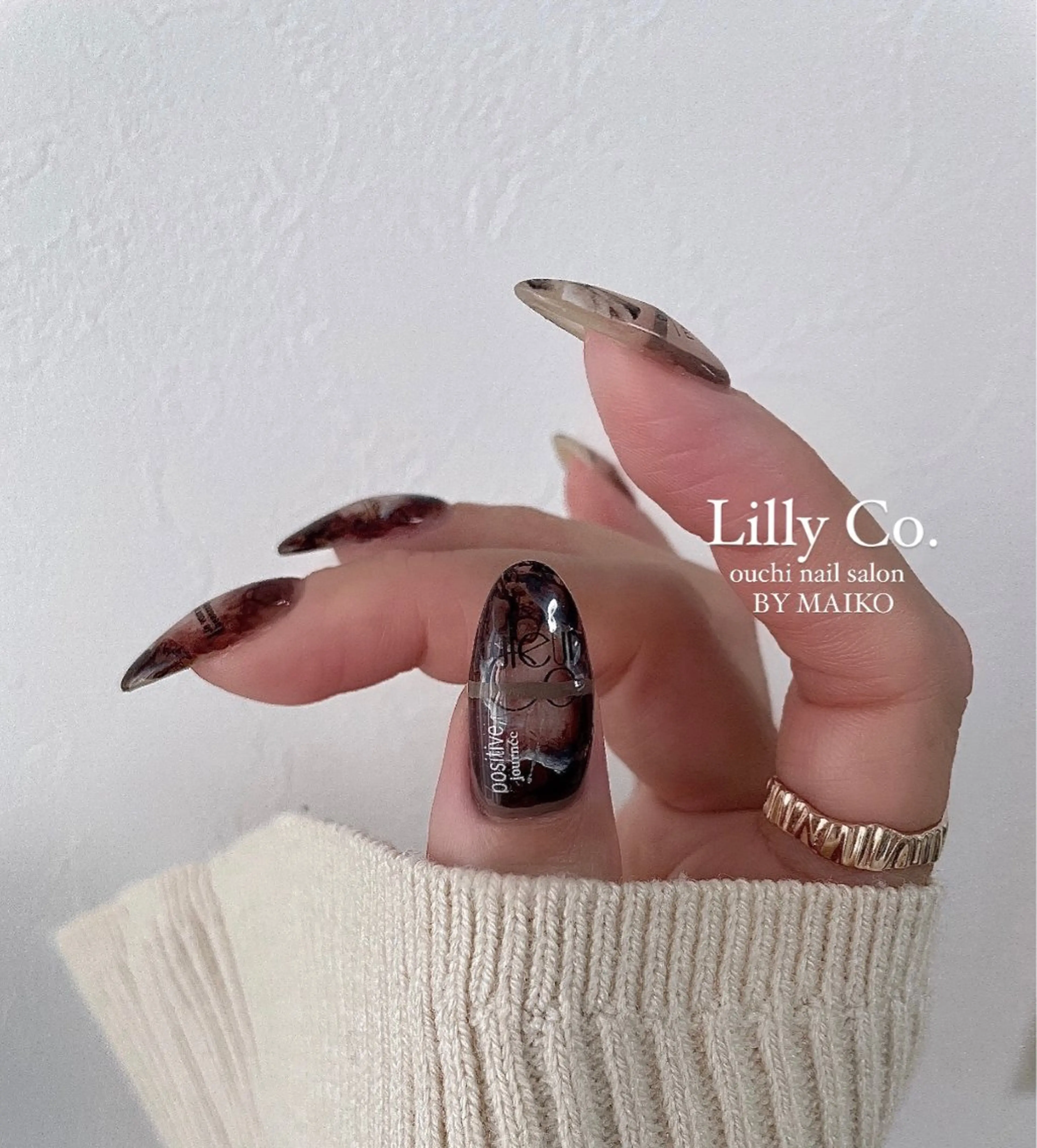 ネイル ハンドネイル ハンドケア Lilly Co.のネイルデザイン