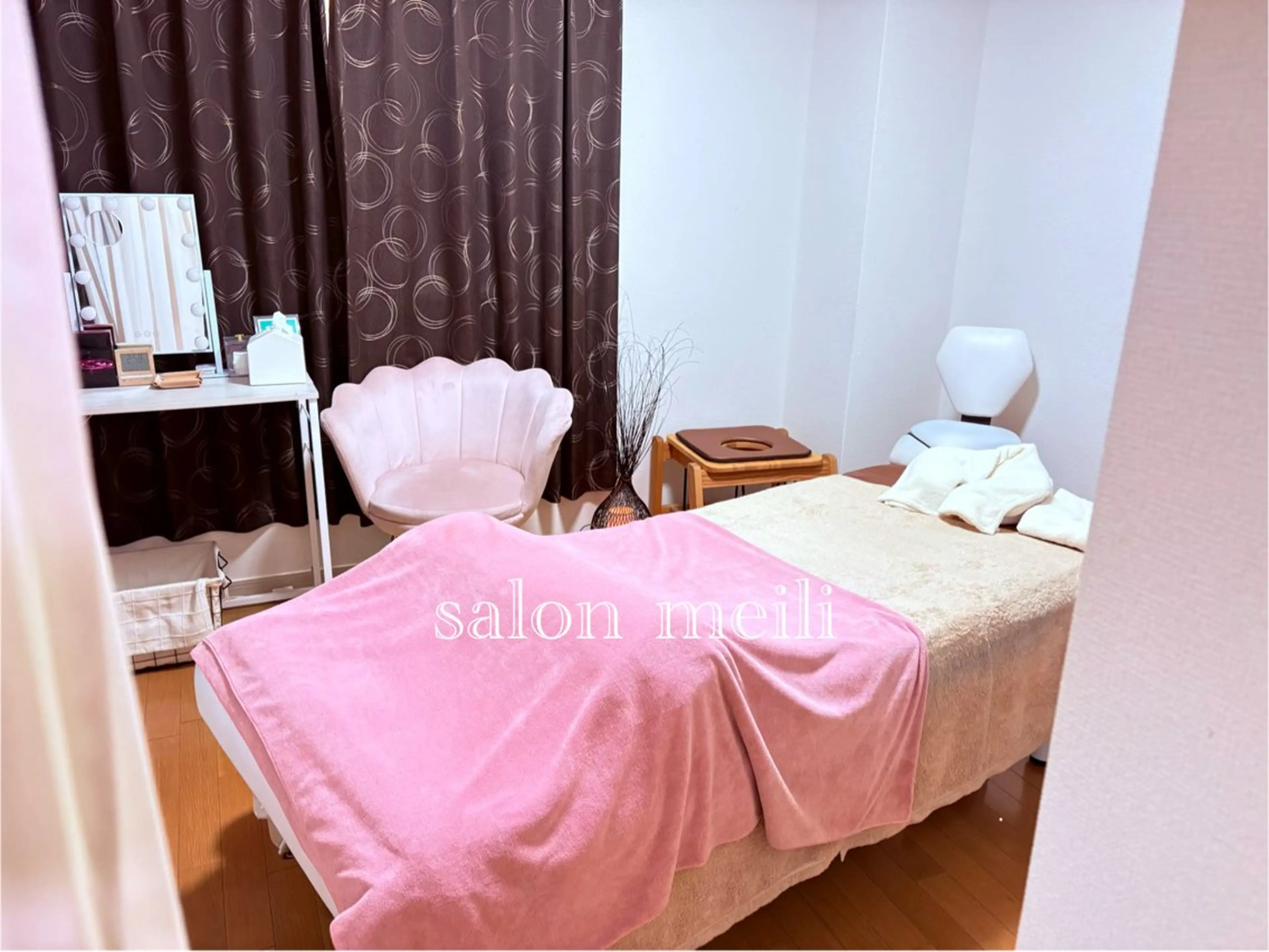 【頑張る自分にご褒美🌸】よもぎ蒸し＋90分ボディ(30分お疲れの部位温める機械込み)の写真