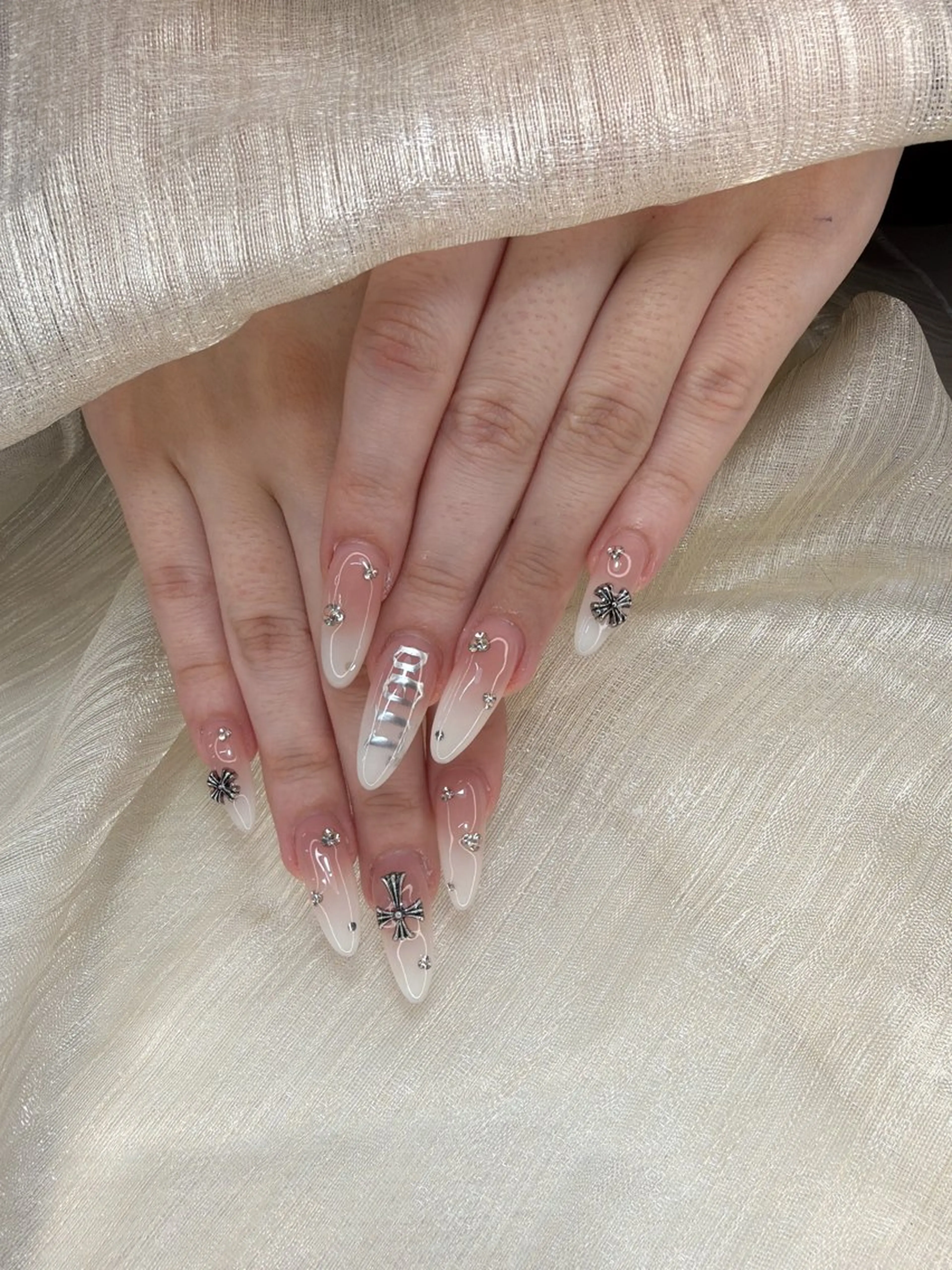 ネイル エンジェル ヒーリング 矢場町店のネイルデザイン