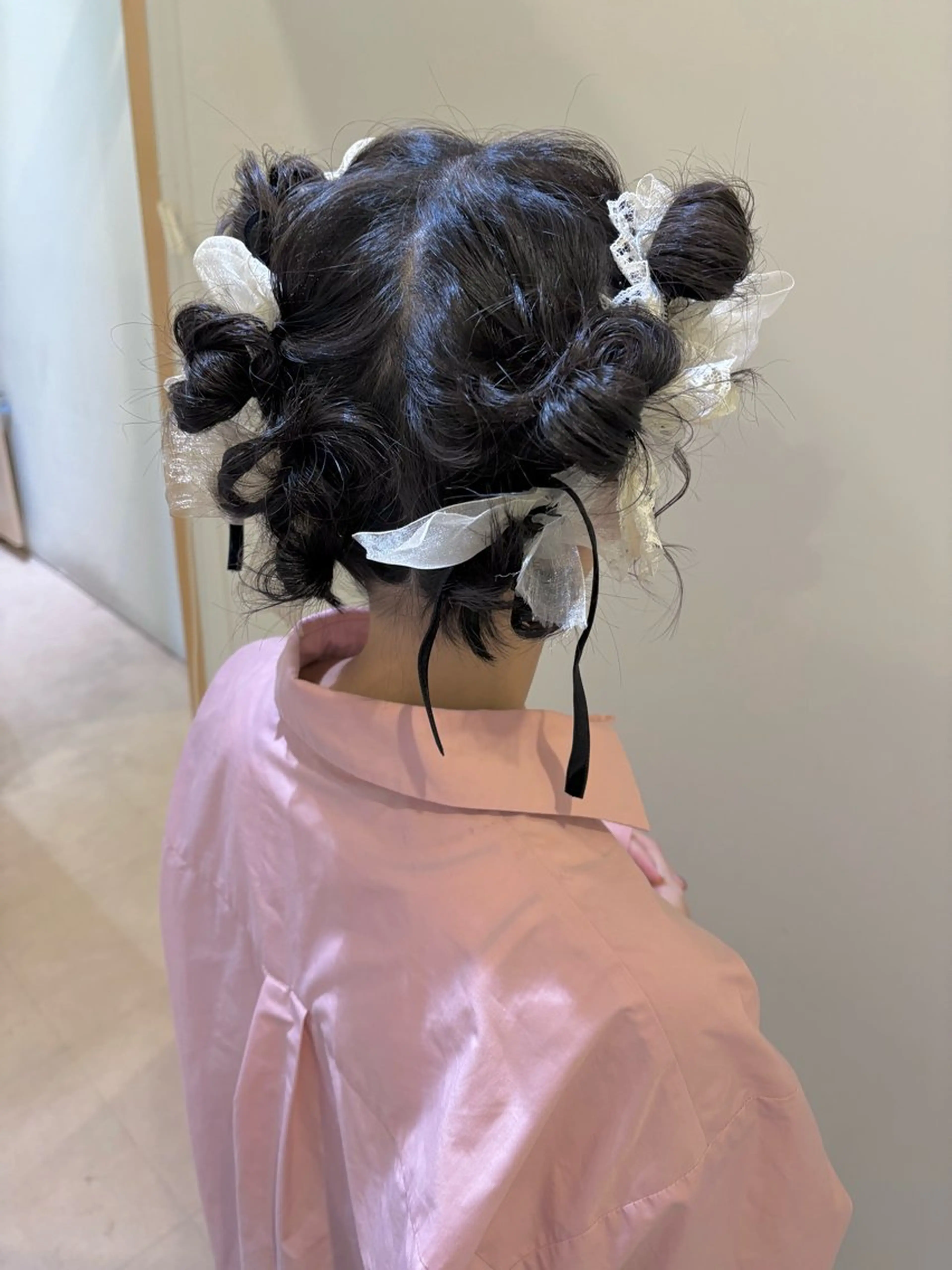 ミディアム ヘアアレンジ 結婚式・ブライダル ヘアセット ボウ🪞ヘアセット /メイク/マツパのマツエク・マツパデザイン