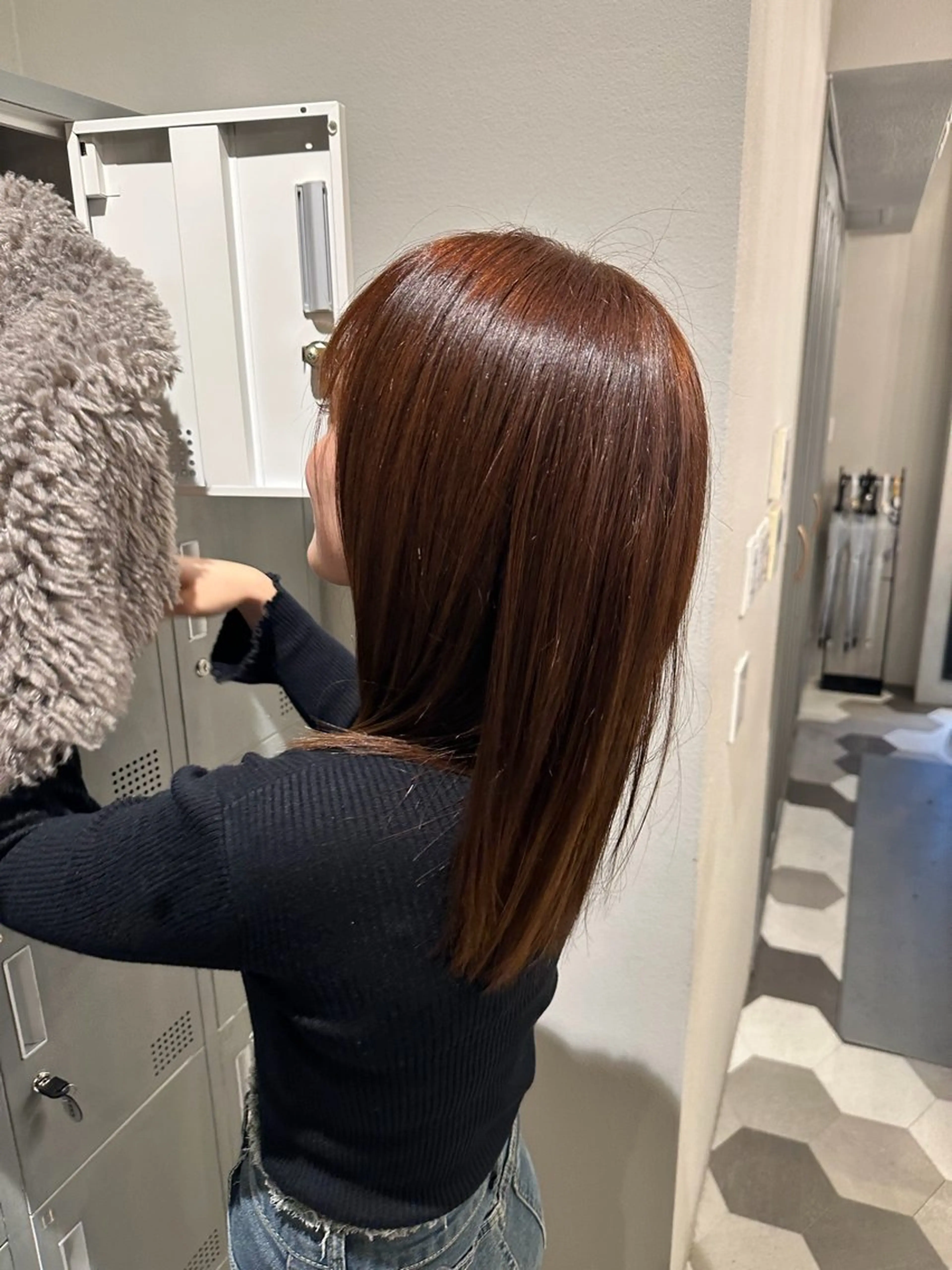 セミロング カラー 聖菜/ hina /レイヤー/艶カラーのヘアスタイル