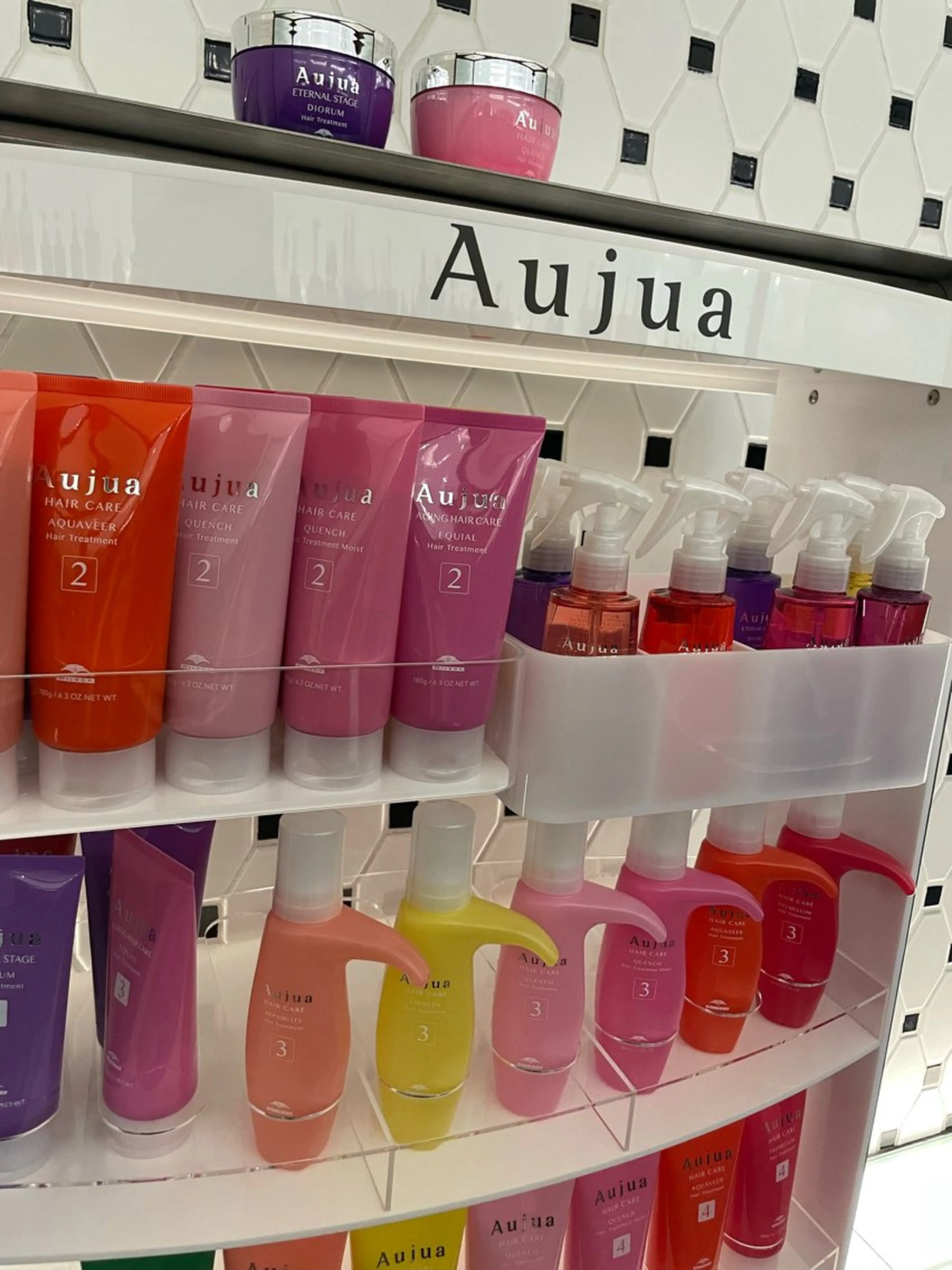 ミディアム トリートメント コテ巻きパーマ 藤野佑成のヘアスタイル