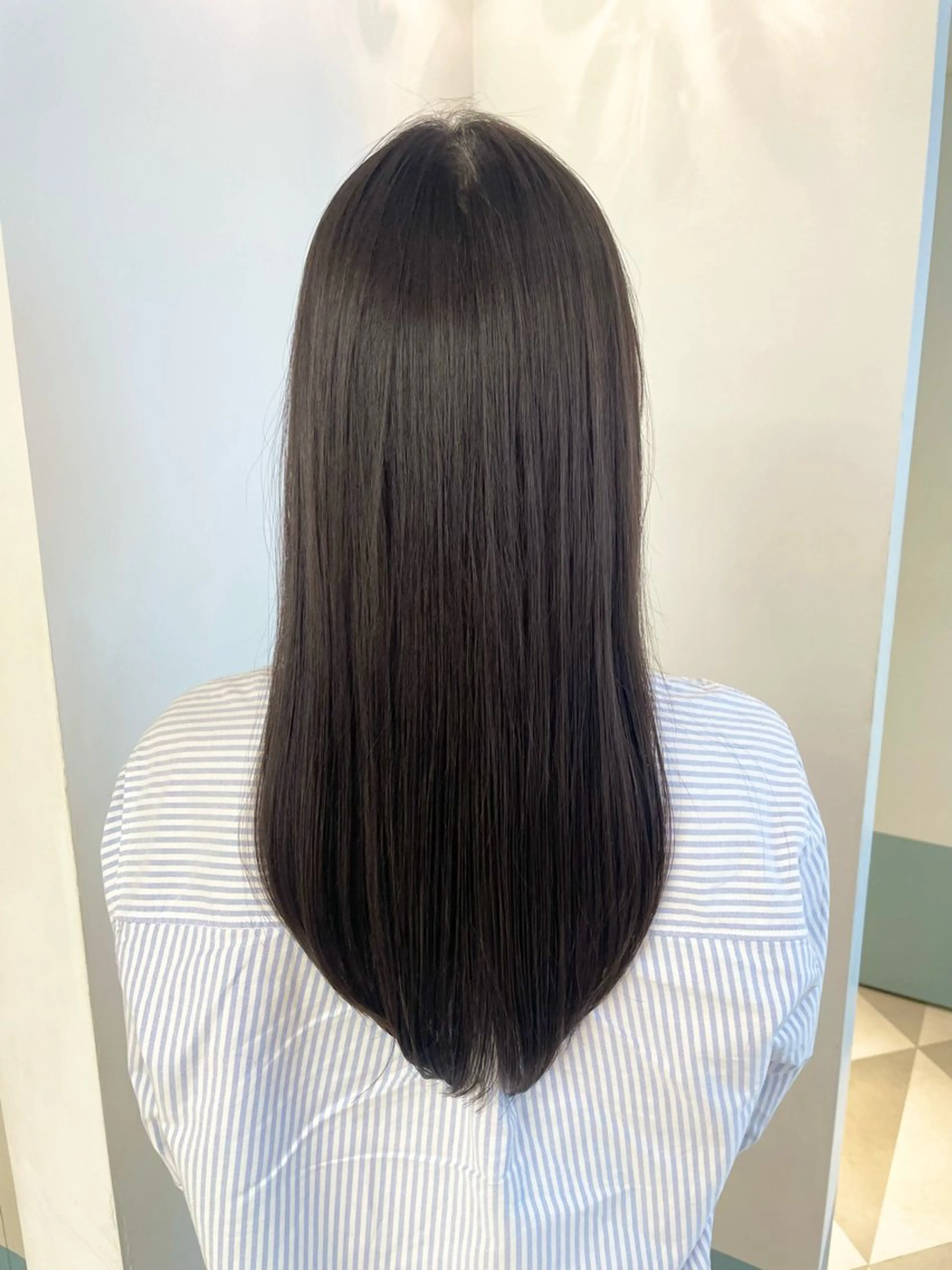 ミディアム ミディアムパーマ 酸性ストレート 縮毛矯正 トリートメント 森山 陽菜のヘアスタイル