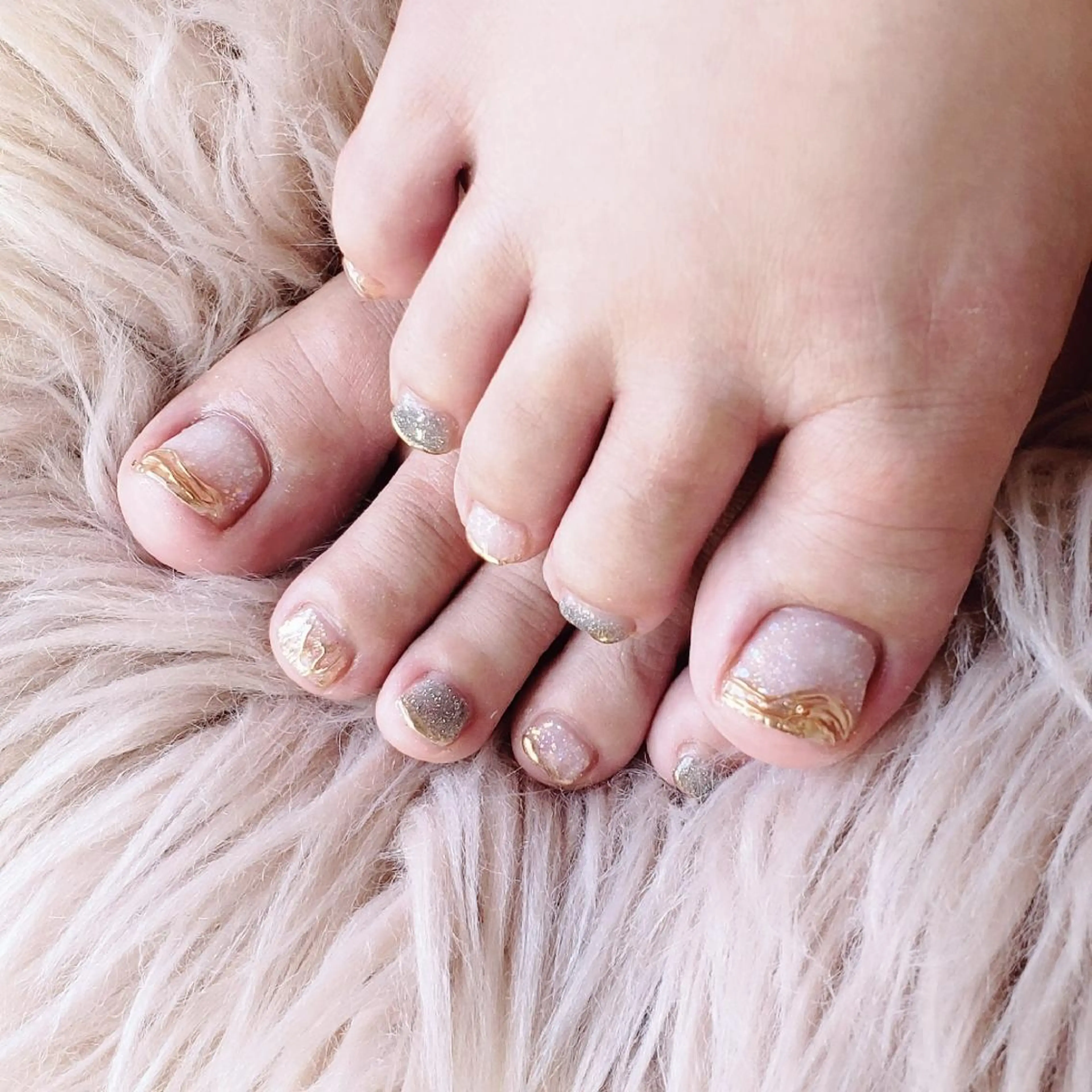 ネイル フラッシュネイル ミラーネイル 櫛の屋浜口店所属・櫛の屋浜口店 sumireのネイルデザイン