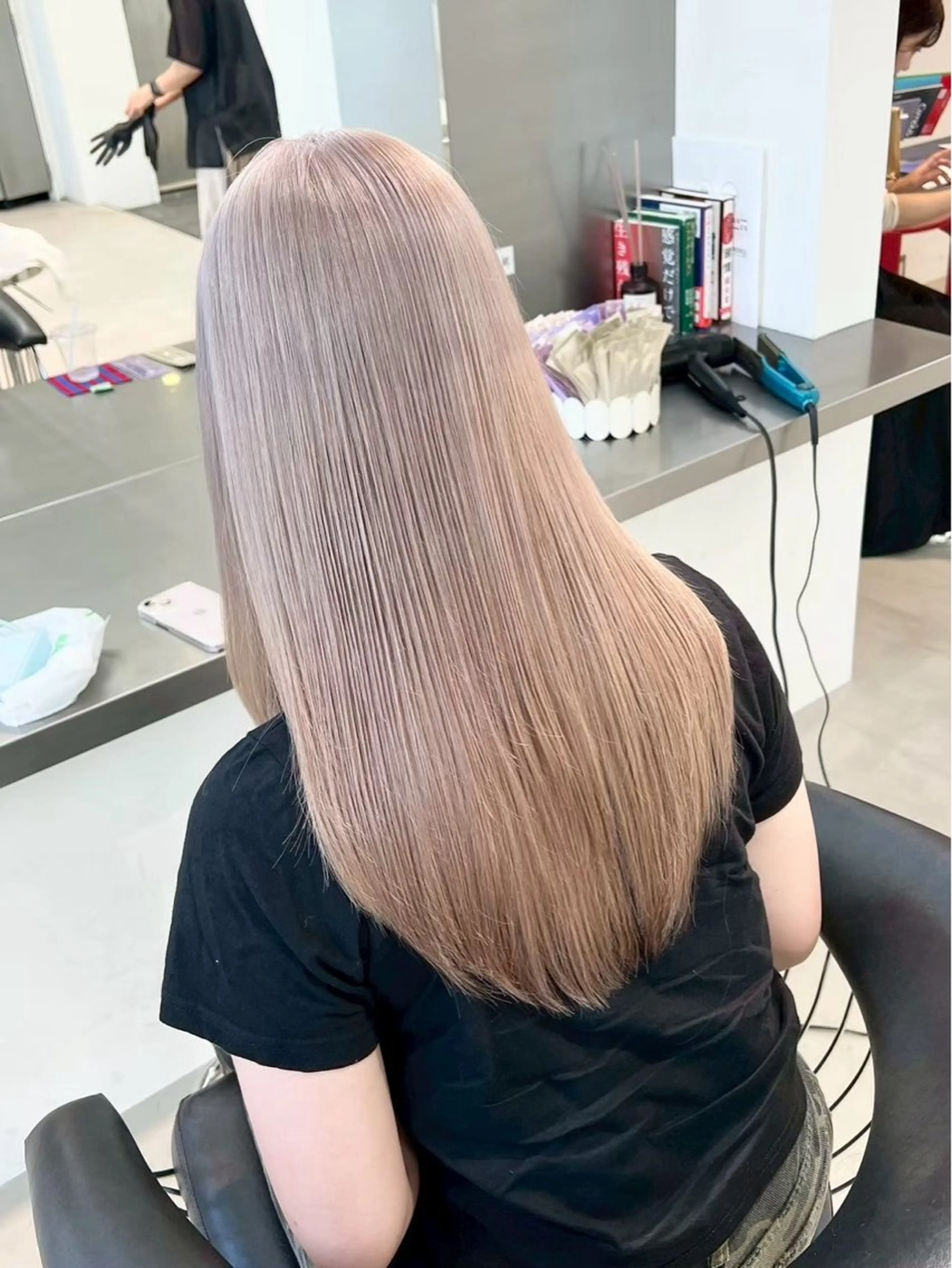 ロング Nao LUCK TOKYOのヘアスタイル