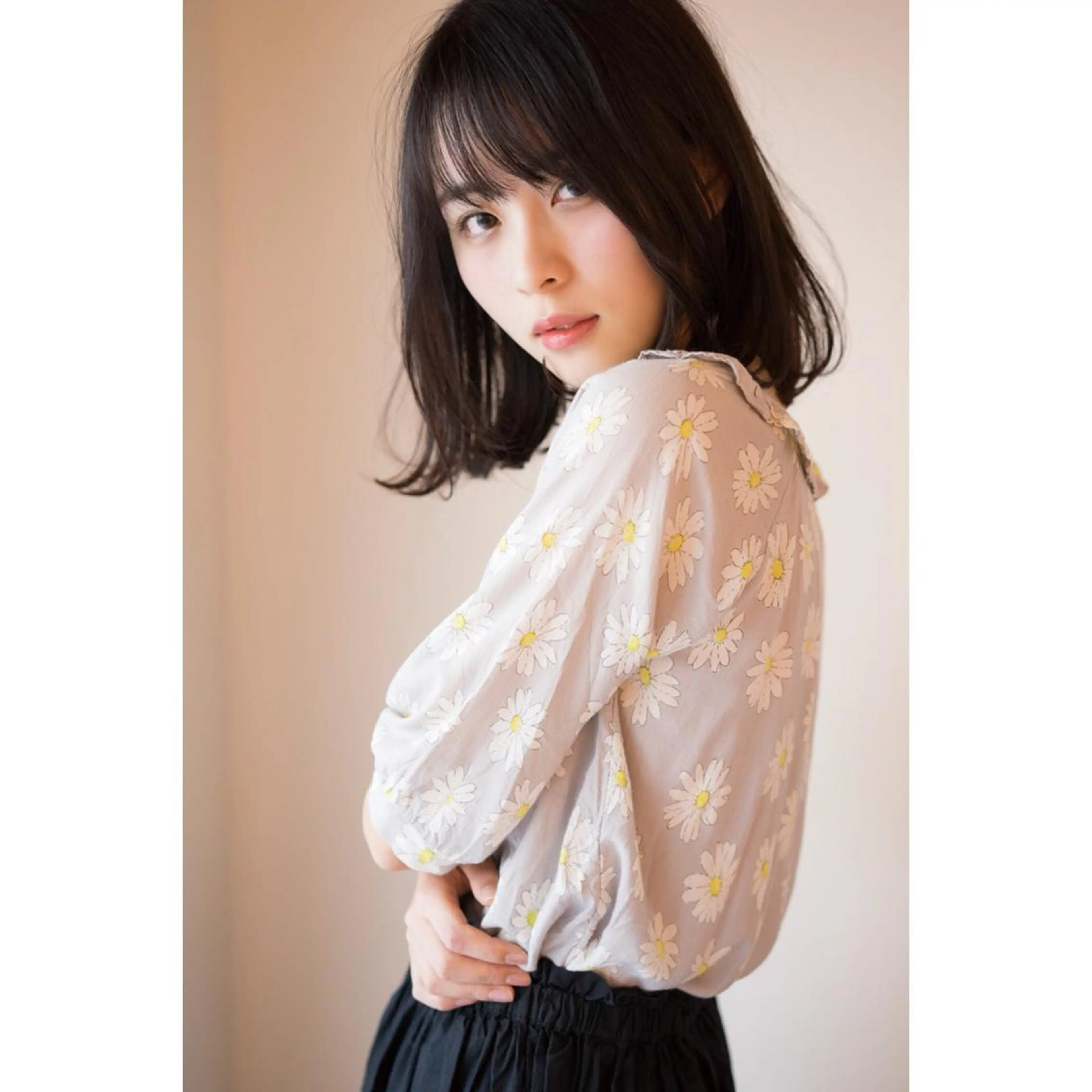 ミディアム カット ヘアカラー トリートメント 黒崎 伸治のヘアスタイル