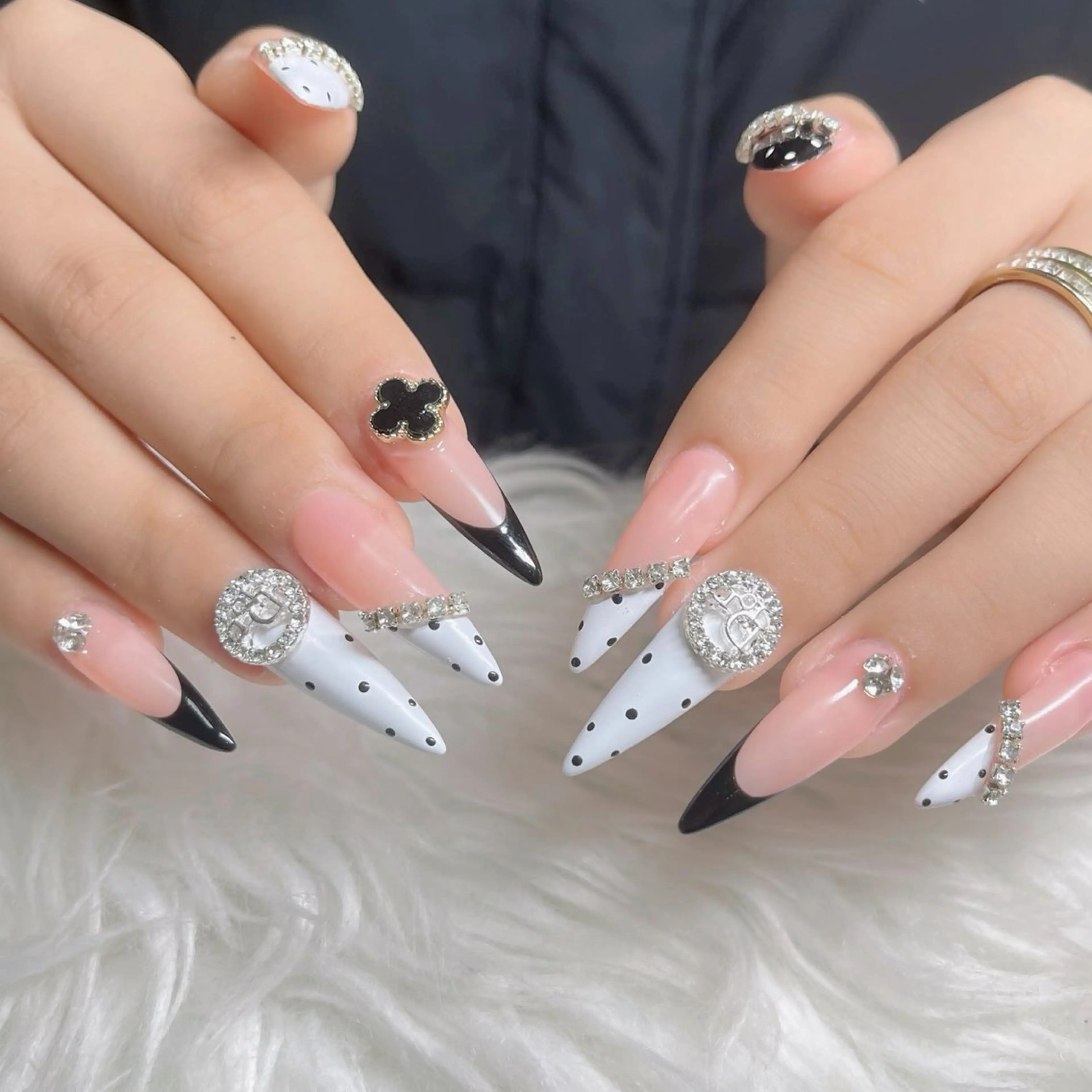 ネイル フットネイル フレンチネイル グラデーション 韓国ネイル ロングネイル ハンドネイル Hani Nail Salonのネイルデザイン