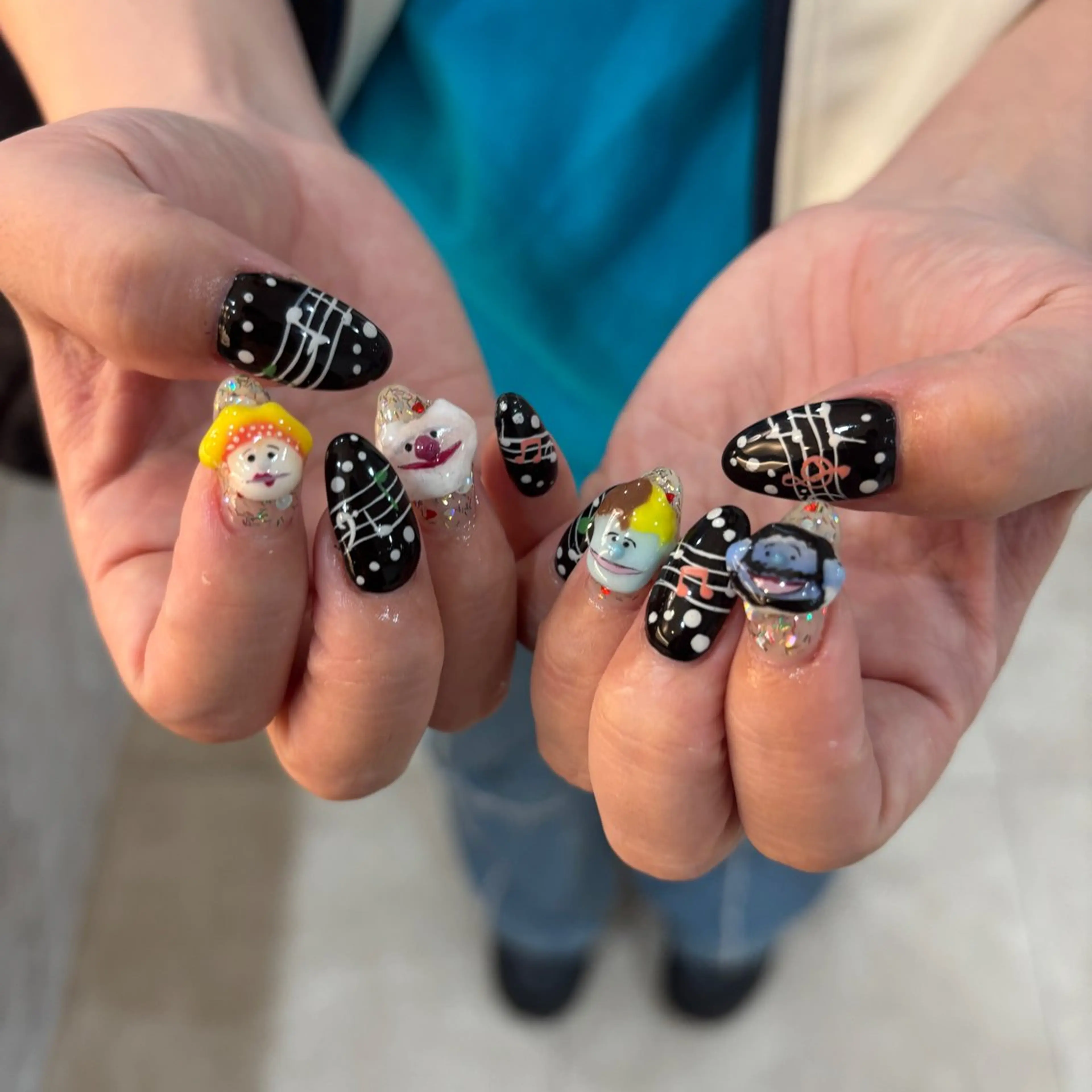 ネイル ハンドネイル フットネイル 栗田 ゆう子のネイルデザイン