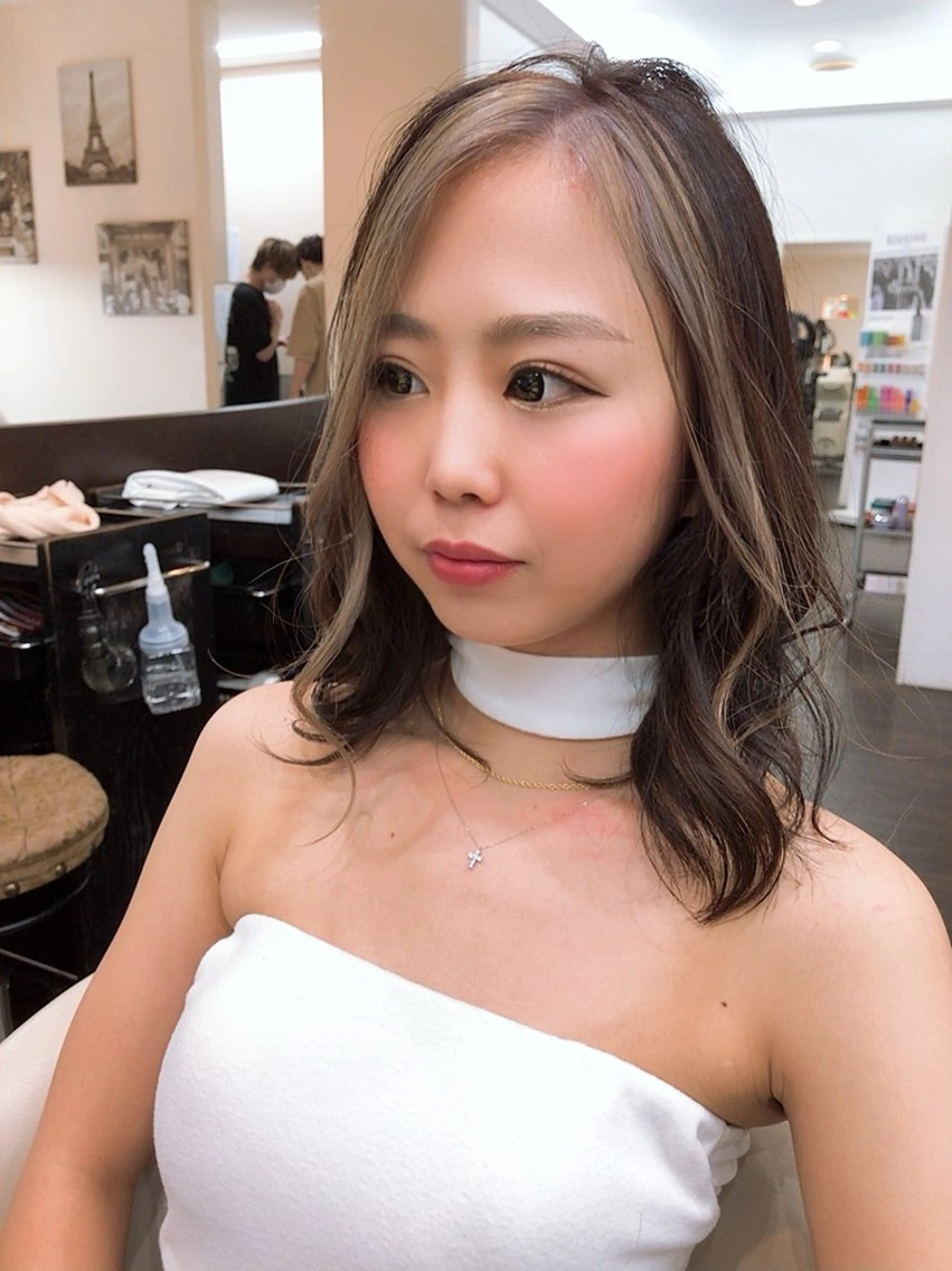 セミロング ミストバング 顔周りカット ハイライト Chart Reuse所属・坂田 龍哉のヘアスタイル