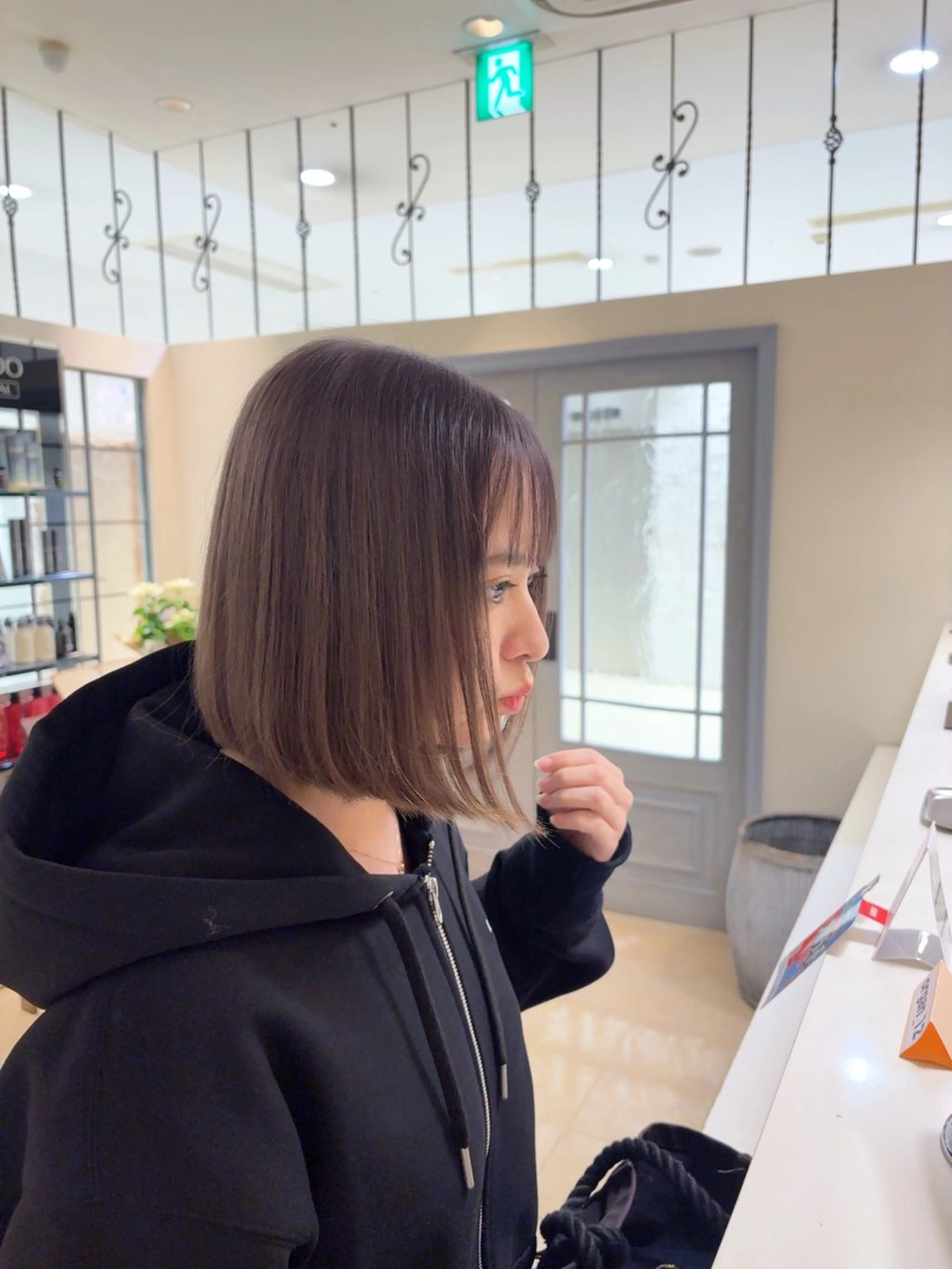 ショート ヘアカラー ✨艶髪／透明感カラー ミユ💜のヘアスタイル