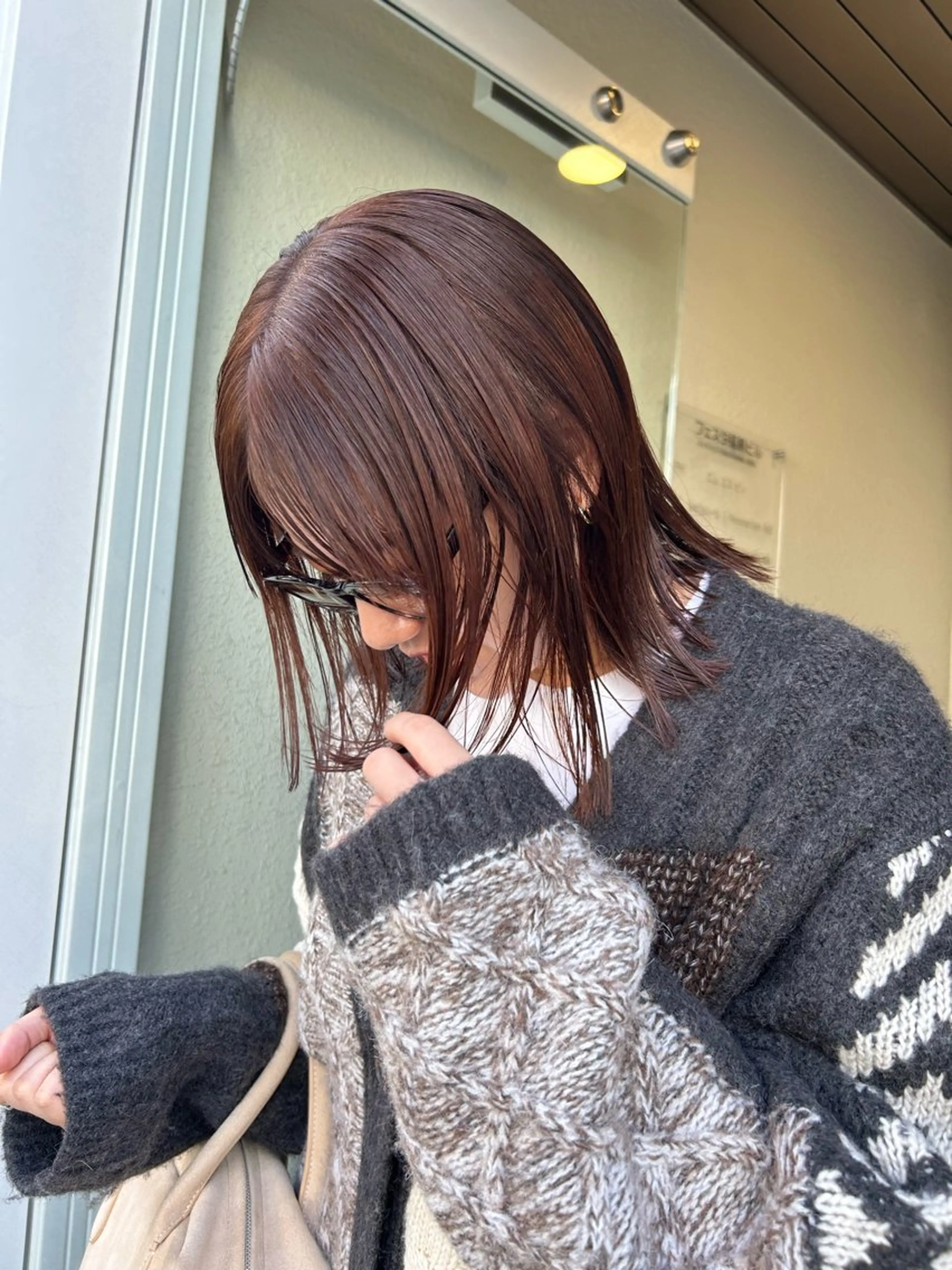 セミロング カラー 薄暮 マツイ　レンのヘアスタイル