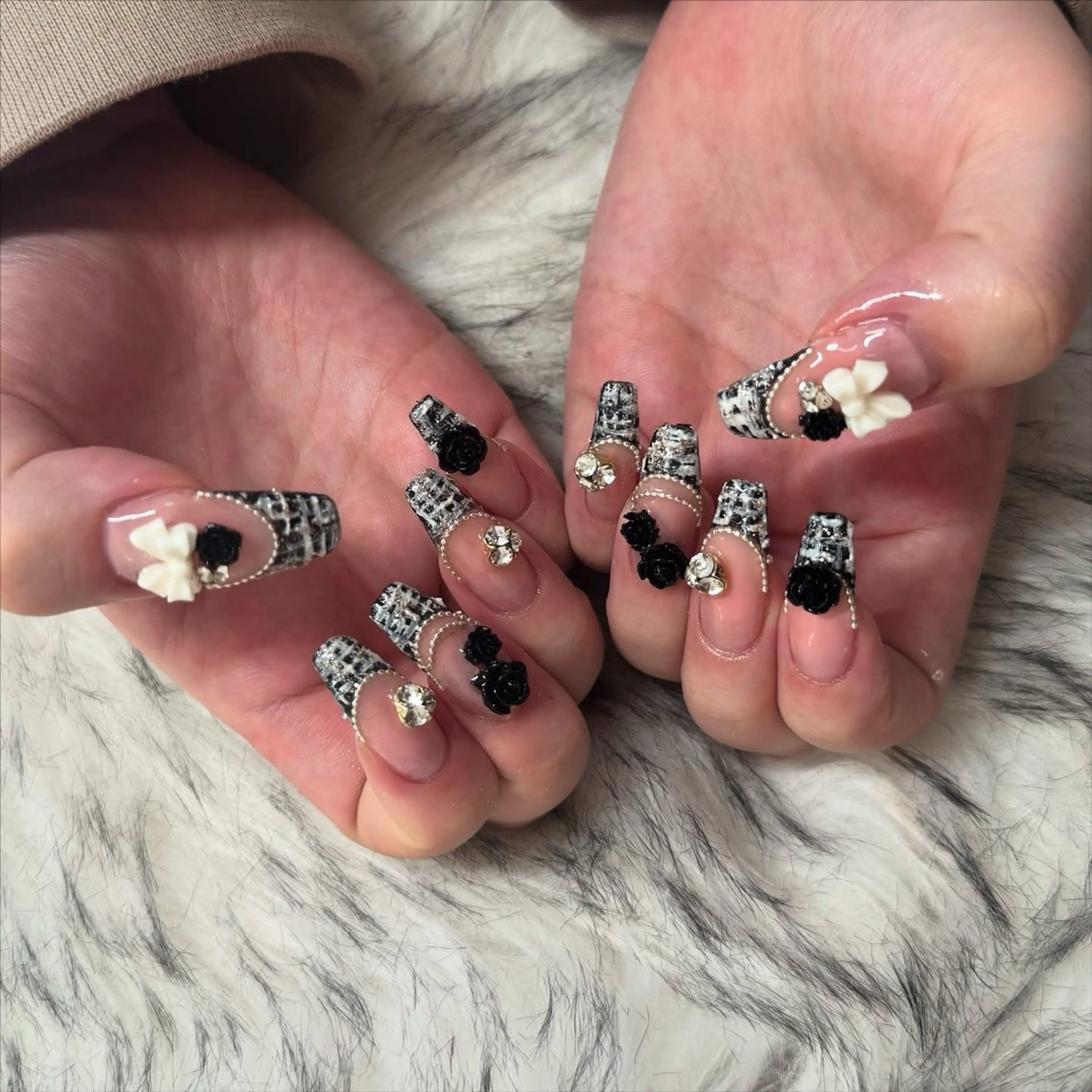 ロング ハンドネイル mao .のネイルデザイン