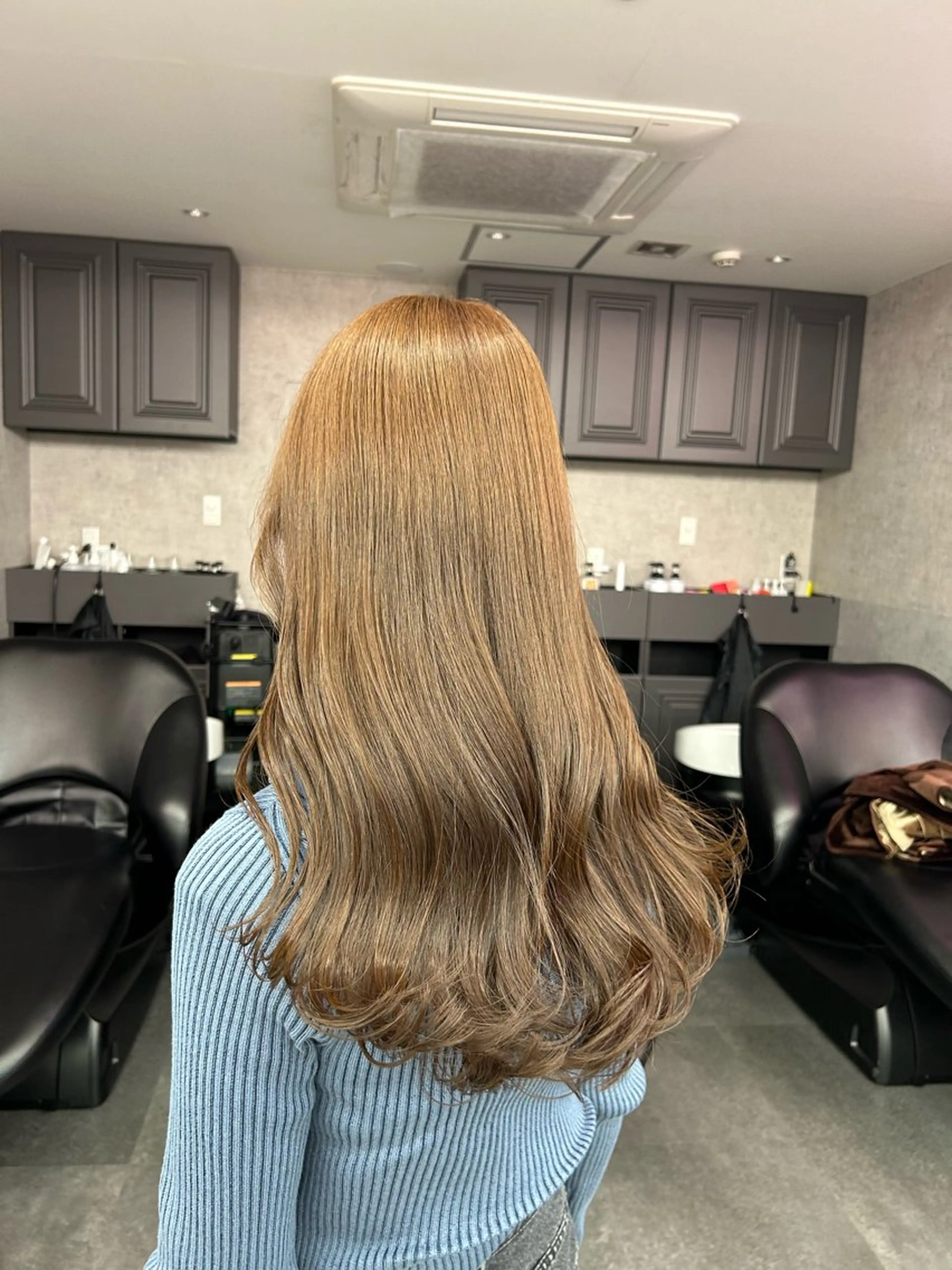 ロング カット ヘアカラー トリートメント 透明感ヘアカラー chiharuのヘアスタイル