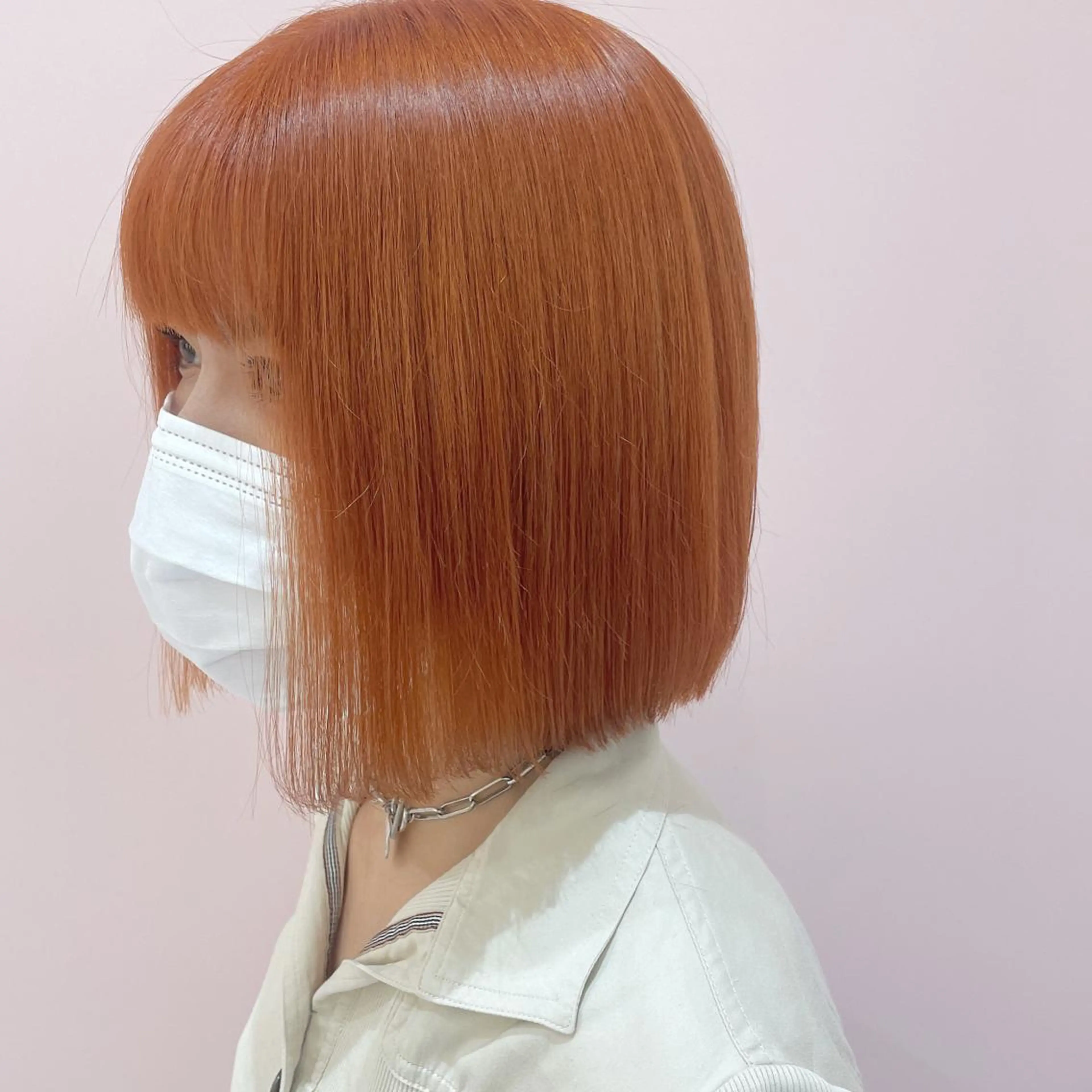 ミディアム カラー ベージュカラー オレンジ オレンジベージュ カット ヘアカラー レイヤー/ウルフ/ ハイトーンchimiのヘアスタイル