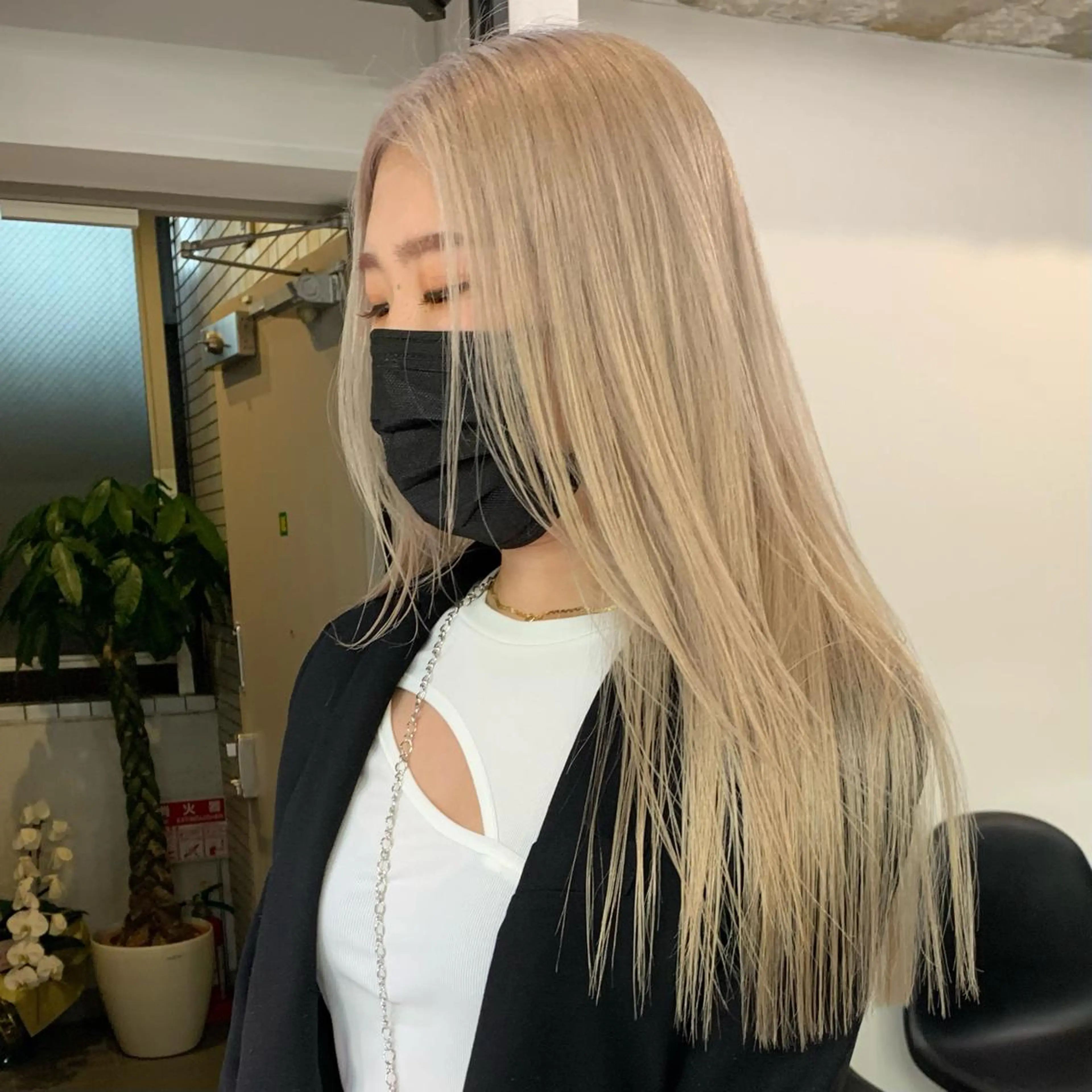 ロング カラー 韓国🇰🇷透明感 ERIのヘアスタイル