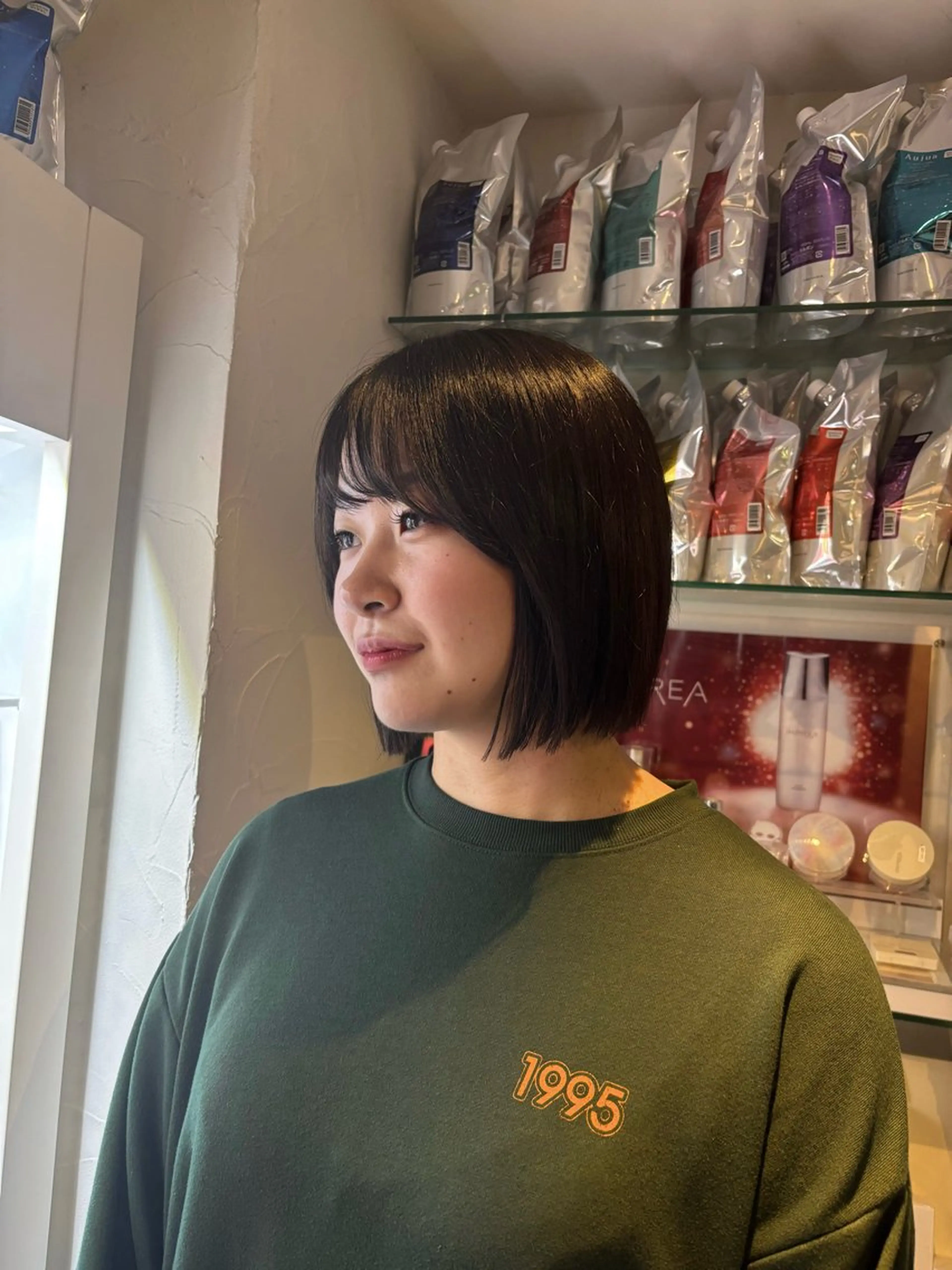 ショート レイヤー/ハッシュカ ット/顔周り/フウカのヘアスタイル