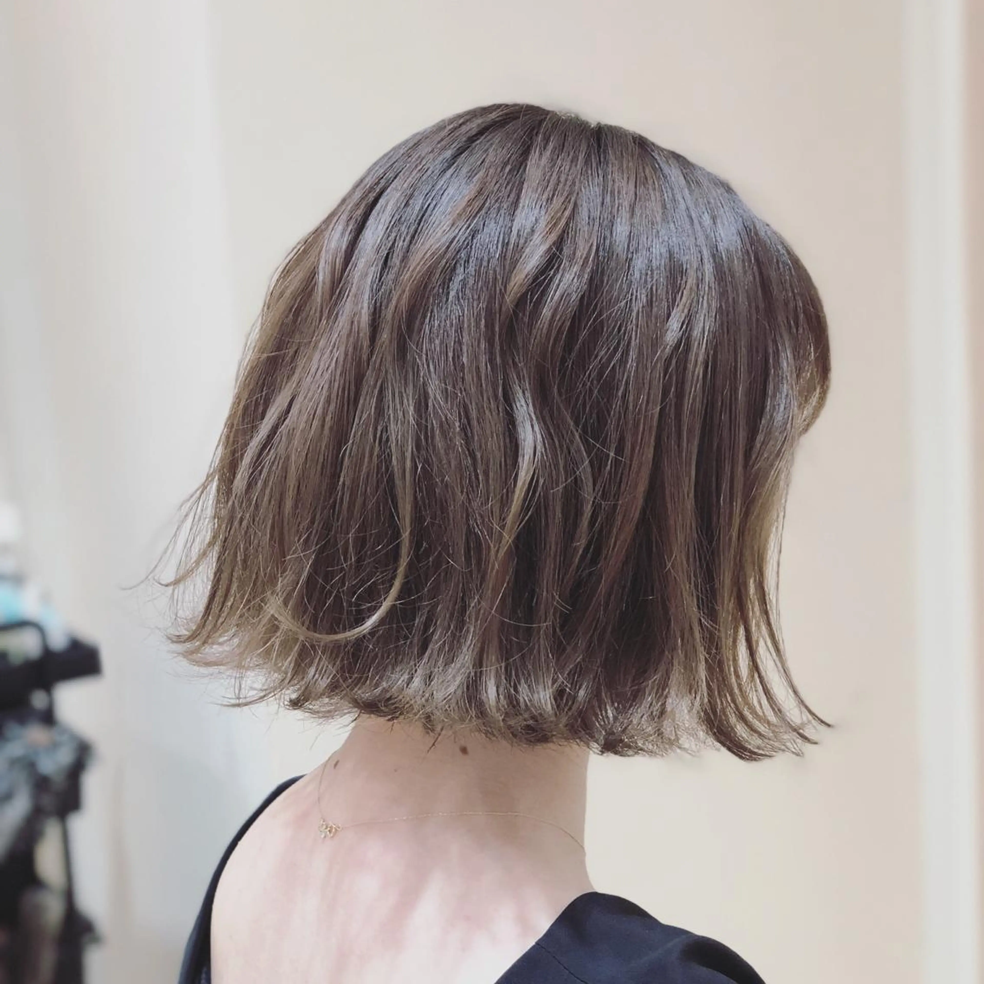 ショート アッシュ アッシュグレー アッシュグレージュ ヘアカラー トリートメント 🤍美髪改善職人🤍 高橋　臣介 店長のヘアスタイル