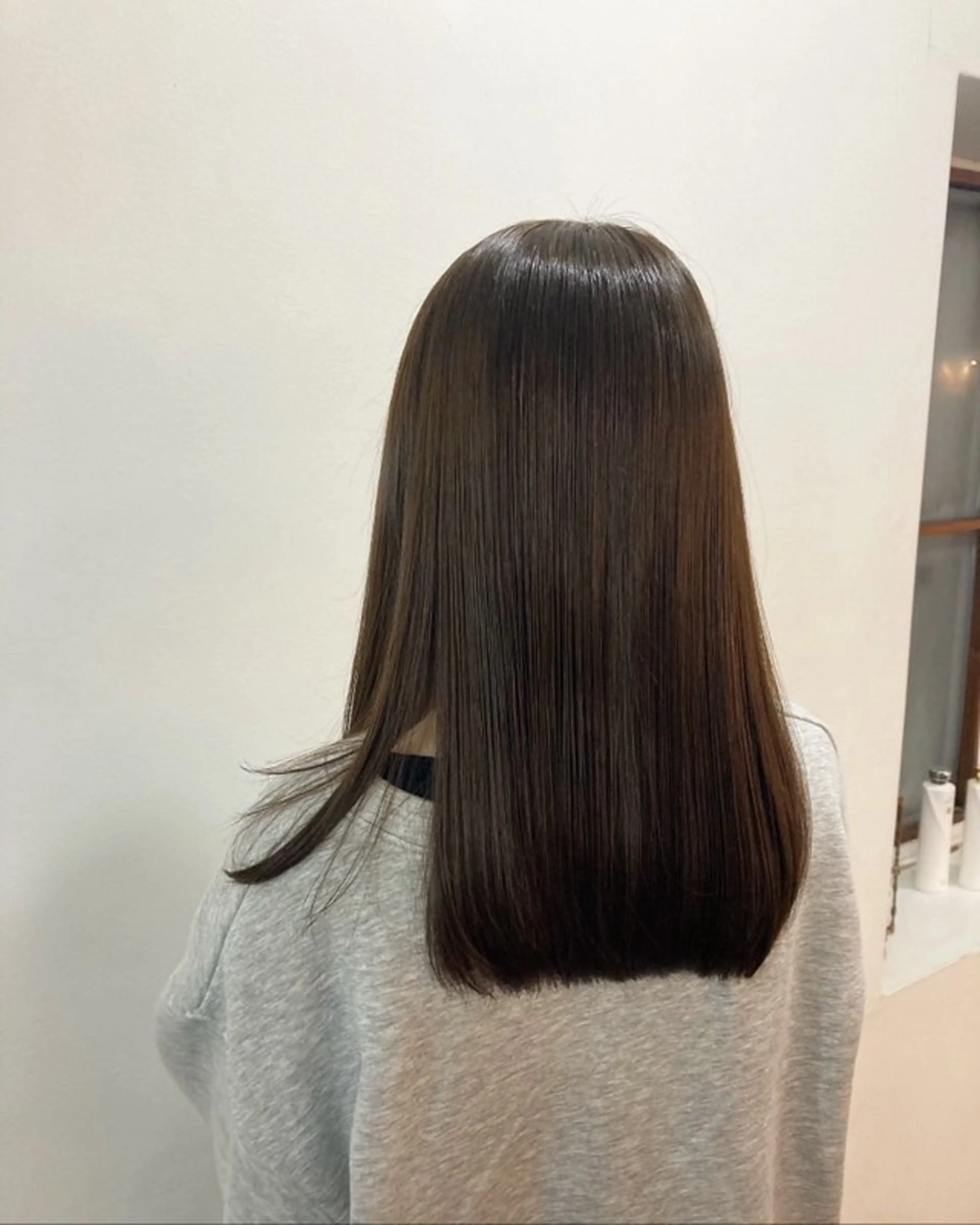 ロング カラー ブリーチ ブラウンカラー ケアブリーチ イヤリングカラー インナーカラー mopa_kaede ナチュラル/レイヤーのヘアスタイル