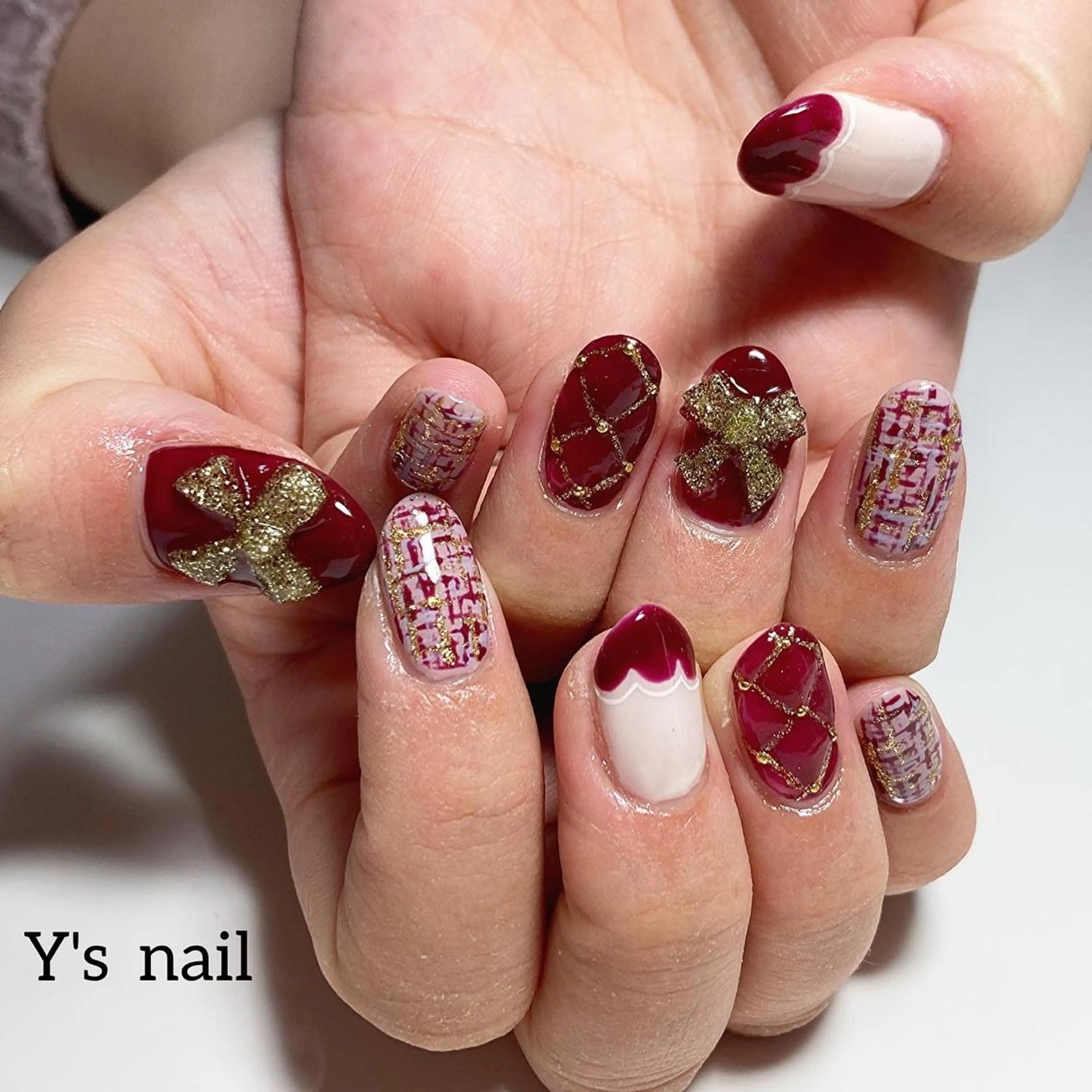 ネイル リボン ツイードネイル 手書きが得意🖌️ Y’s  nailのネイルデザイン