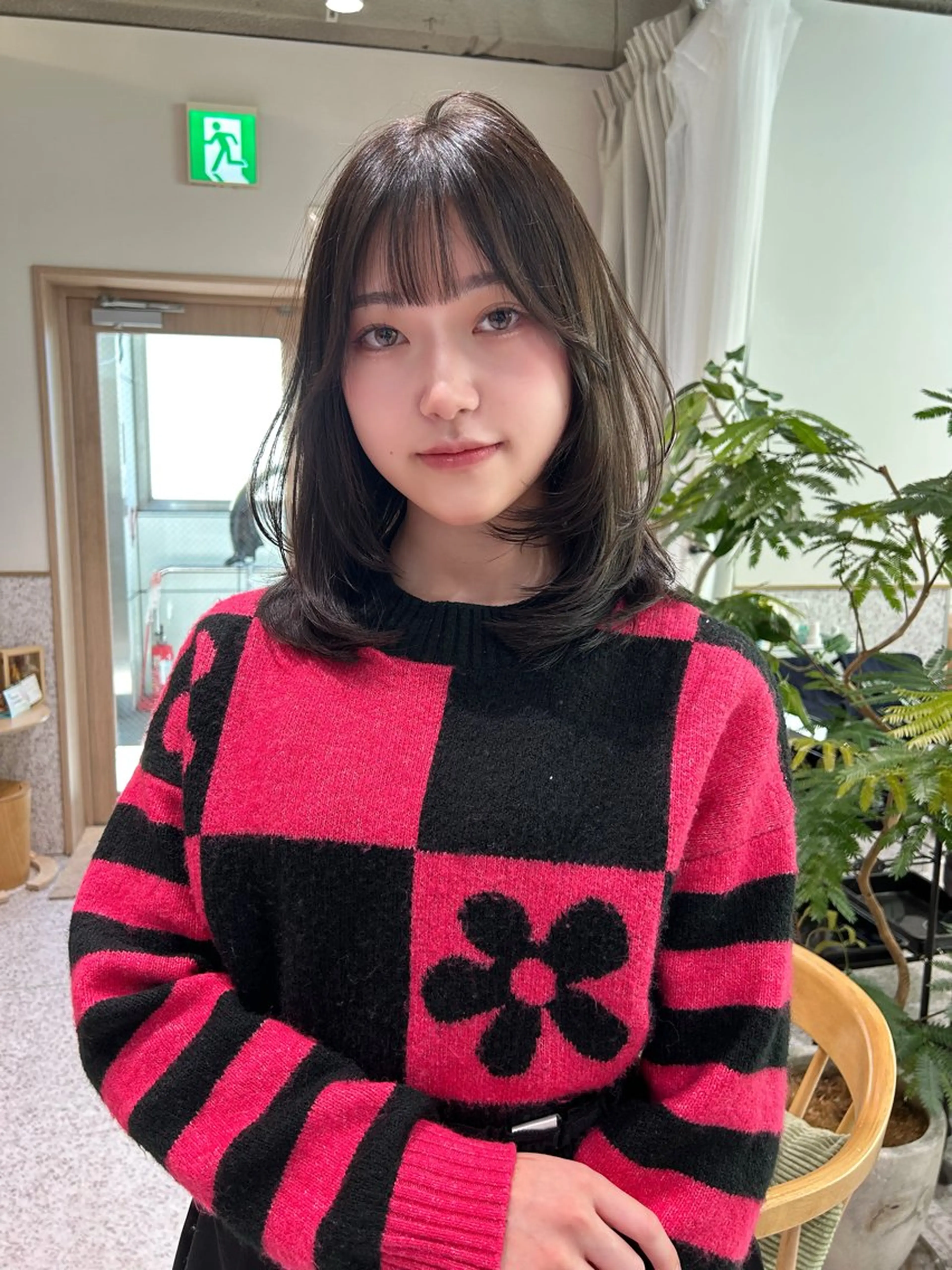 ミディアム カット トレンドlayer cut💐mihoのヘアスタイル