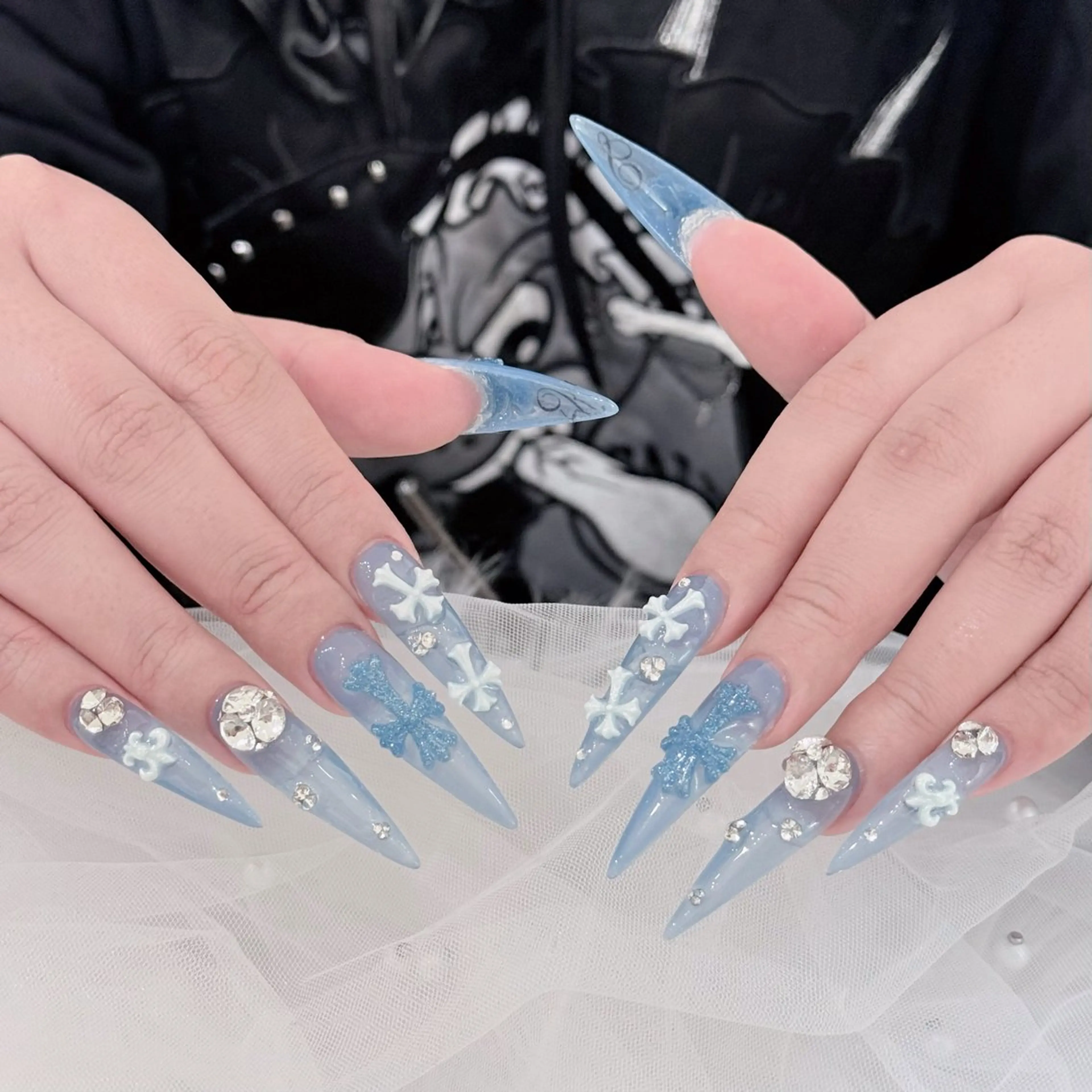 ネイル チークネイル ドット フレンチネイル グラデーション ハート ハンドネイル ハンドケア Nihonthy Nail 新宿のネイルデザイン