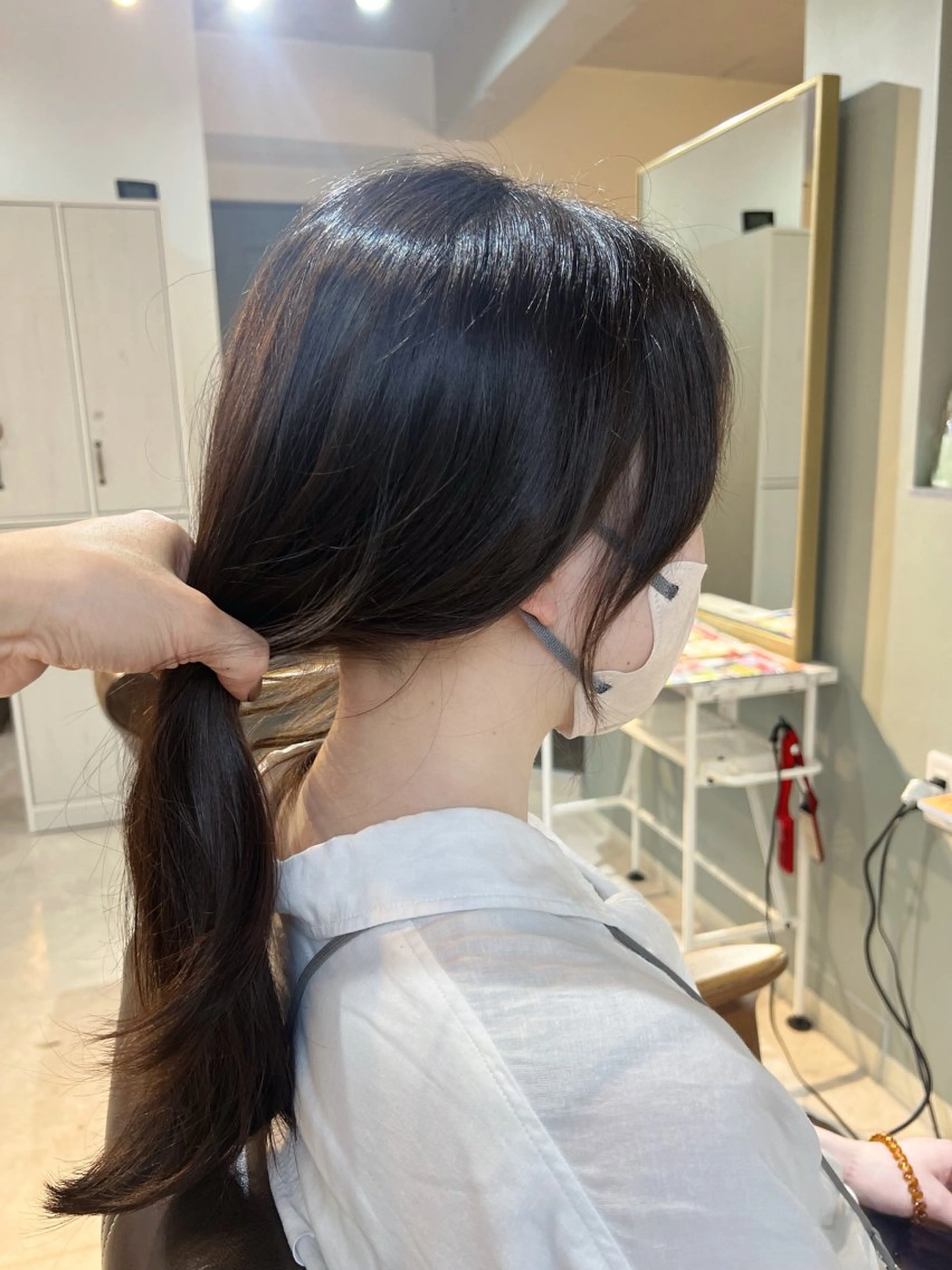 セミロング くびれヘア 顔まわりレイヤー 顔周りカット レイヤーカット ショート/韓国ヘア 押本恵一のヘアスタイル