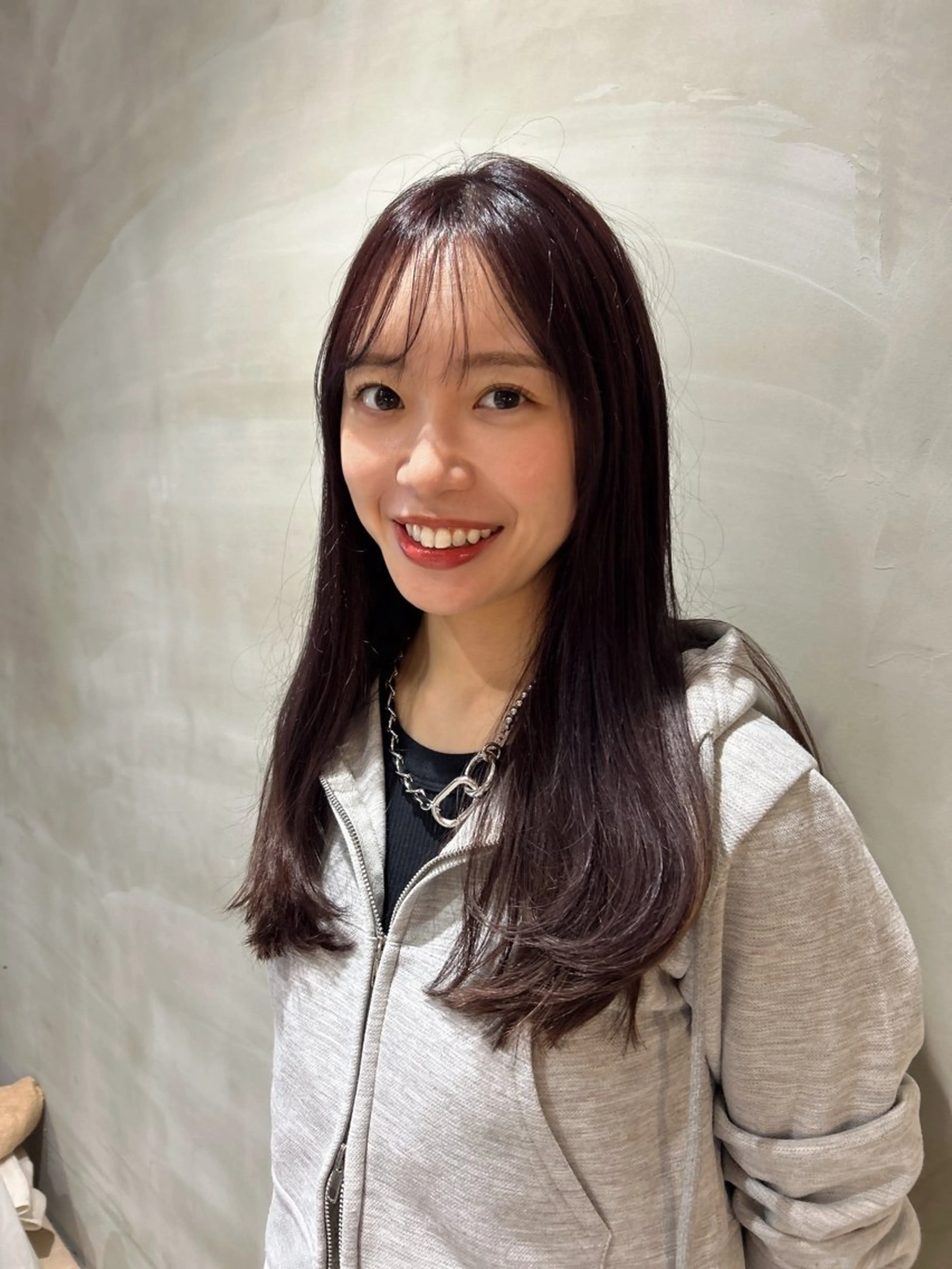 ロング パープルカラー カット ヘアカラー shiho/レイヤー /透明感カラーのヘアスタイル