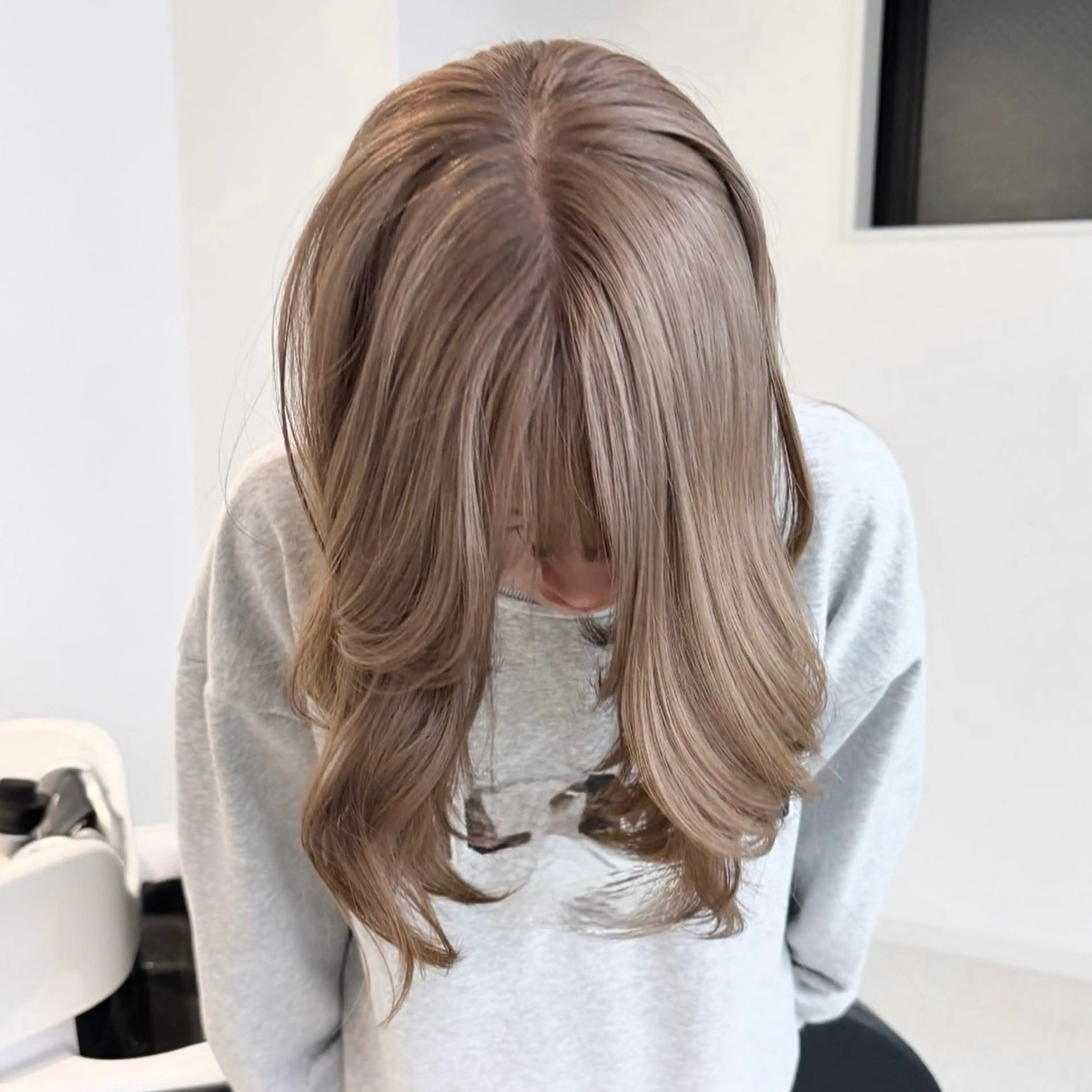 ロング カラー ベージュカラー カットモデル୨୧大阪 梅田タカシマリナ♡のヘアスタイル