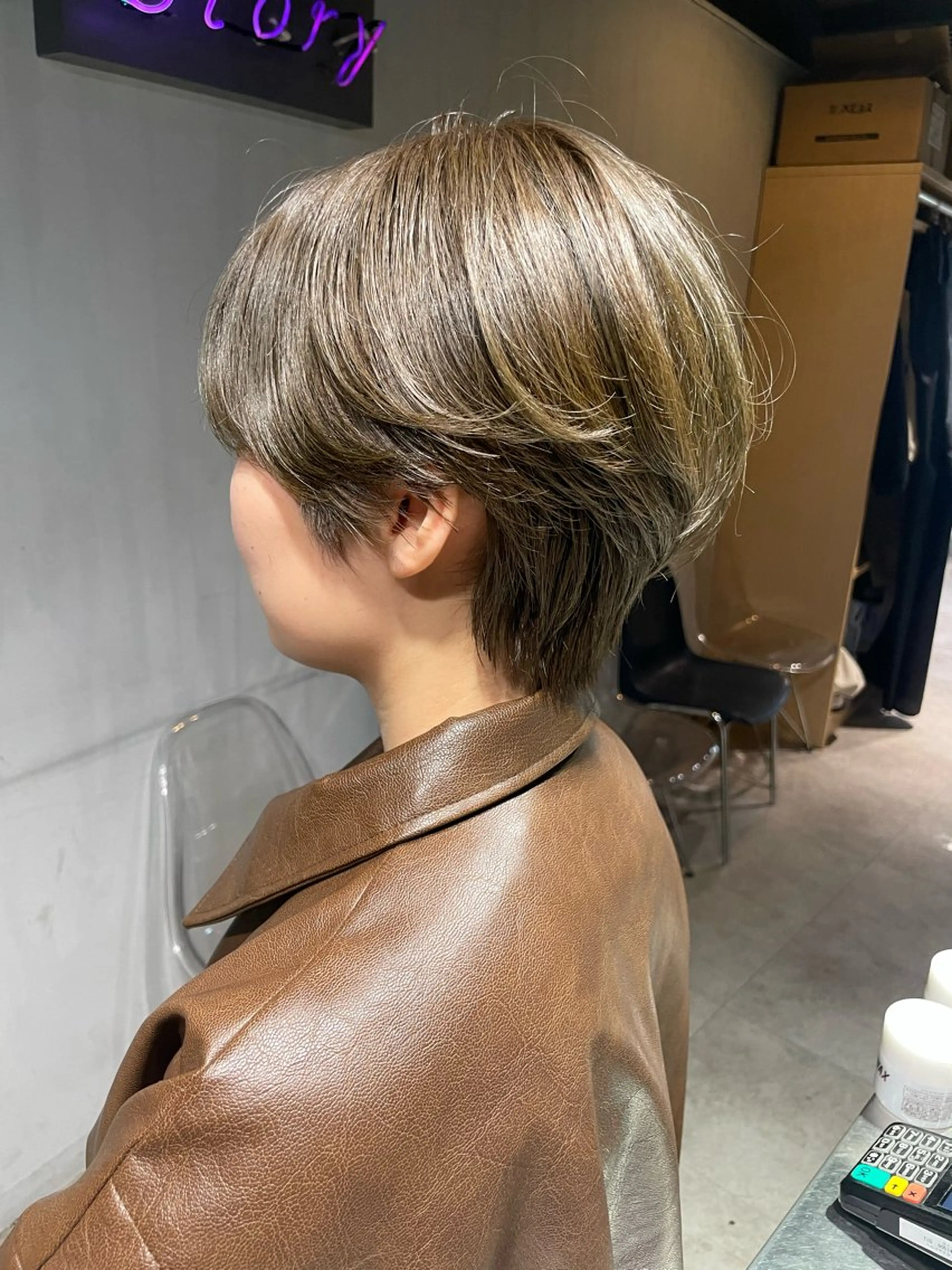 ショート カラー カット ヘアカラー トリートメント ヘッドスパ ヘアセット 🦋ハイトーンボブ ショート🦋トシキのヘアスタイル