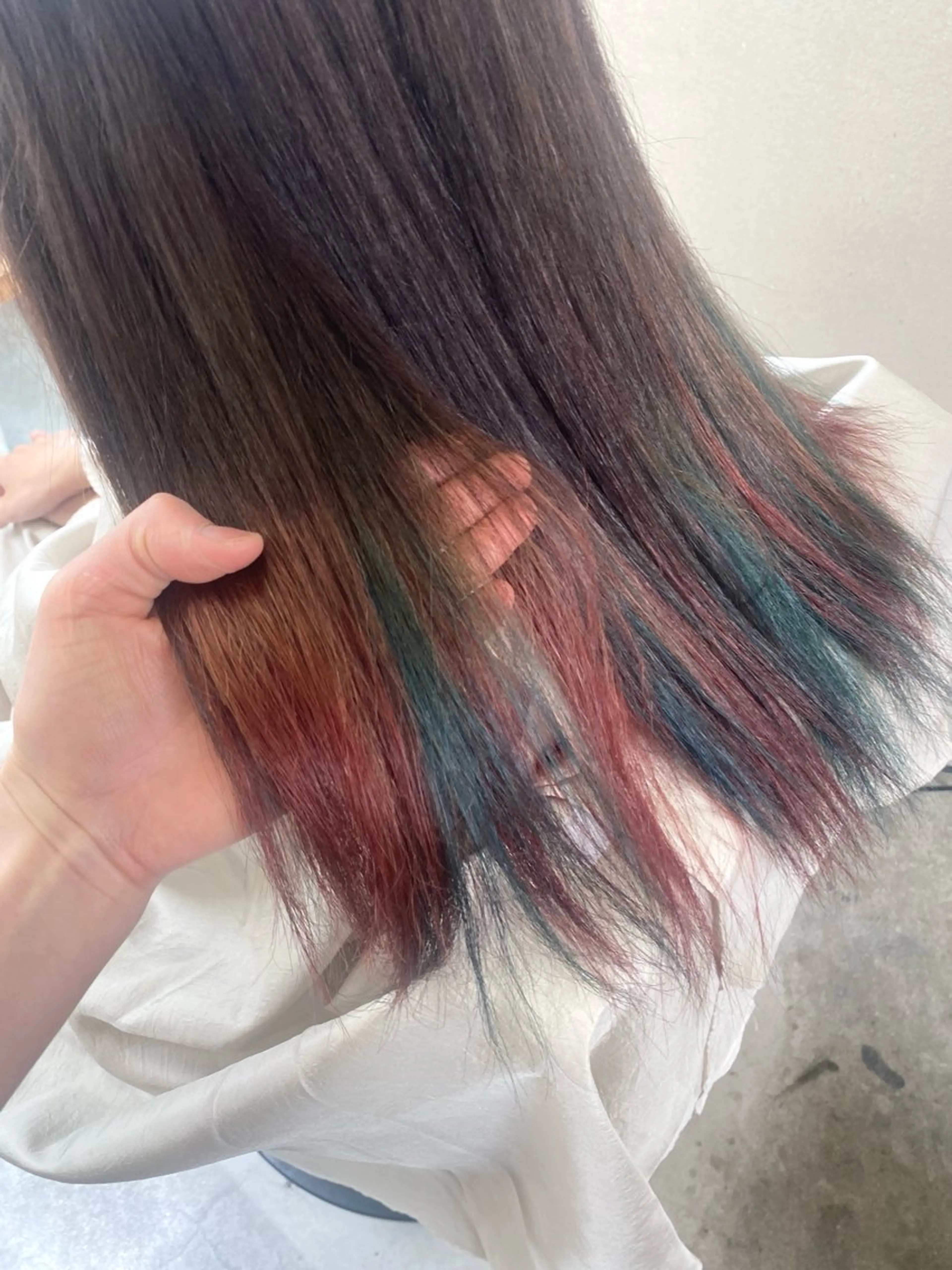 セミロング カット ヘアカラー トリートメント 酸性ストレート/ブリ ーチなしWカラー河本のヘアスタイル