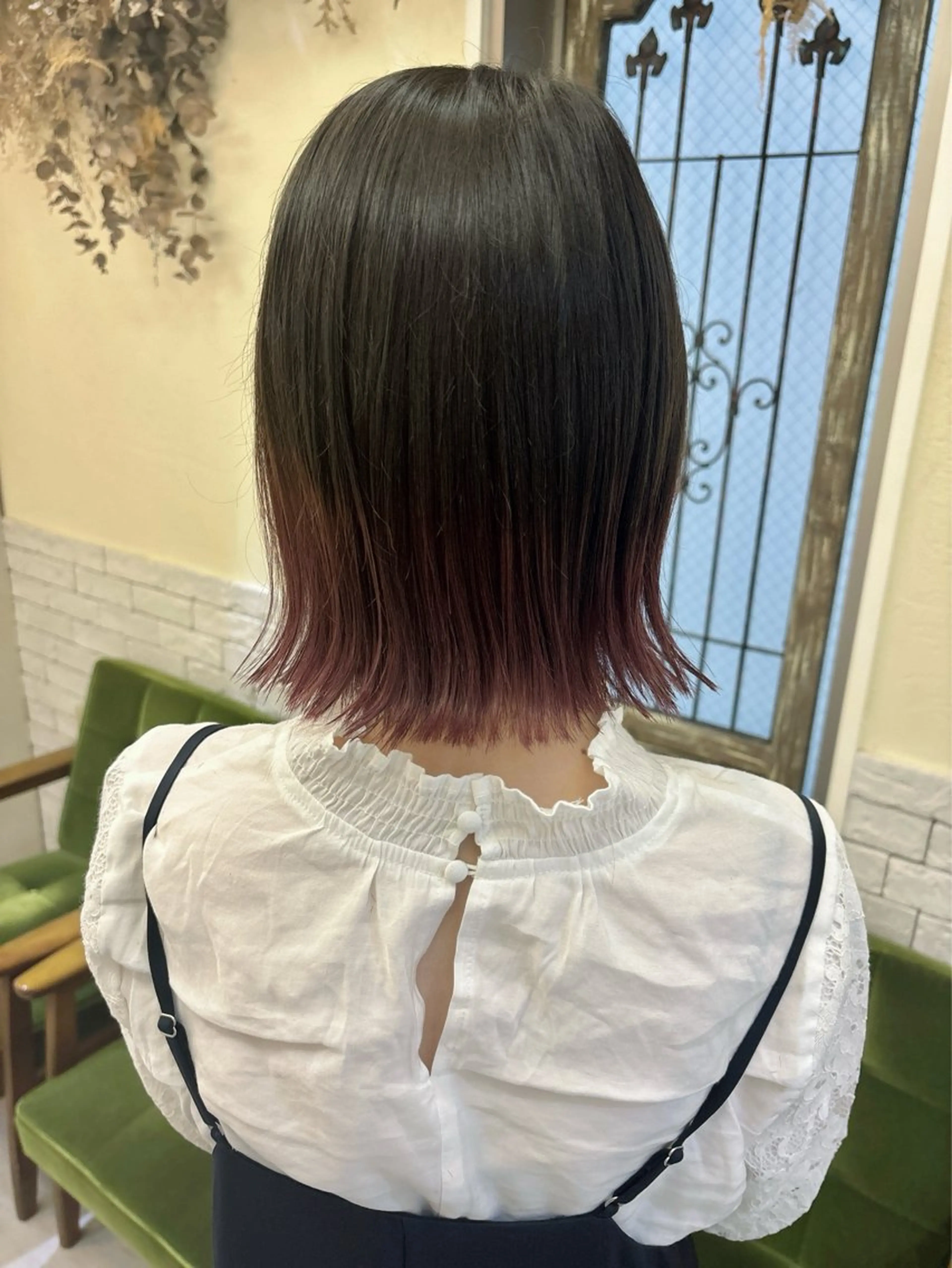 ミディアム カラー ブリーチ ピンクカラー カット ヘアカラー トリートメント 大久保 愛のヘアスタイル