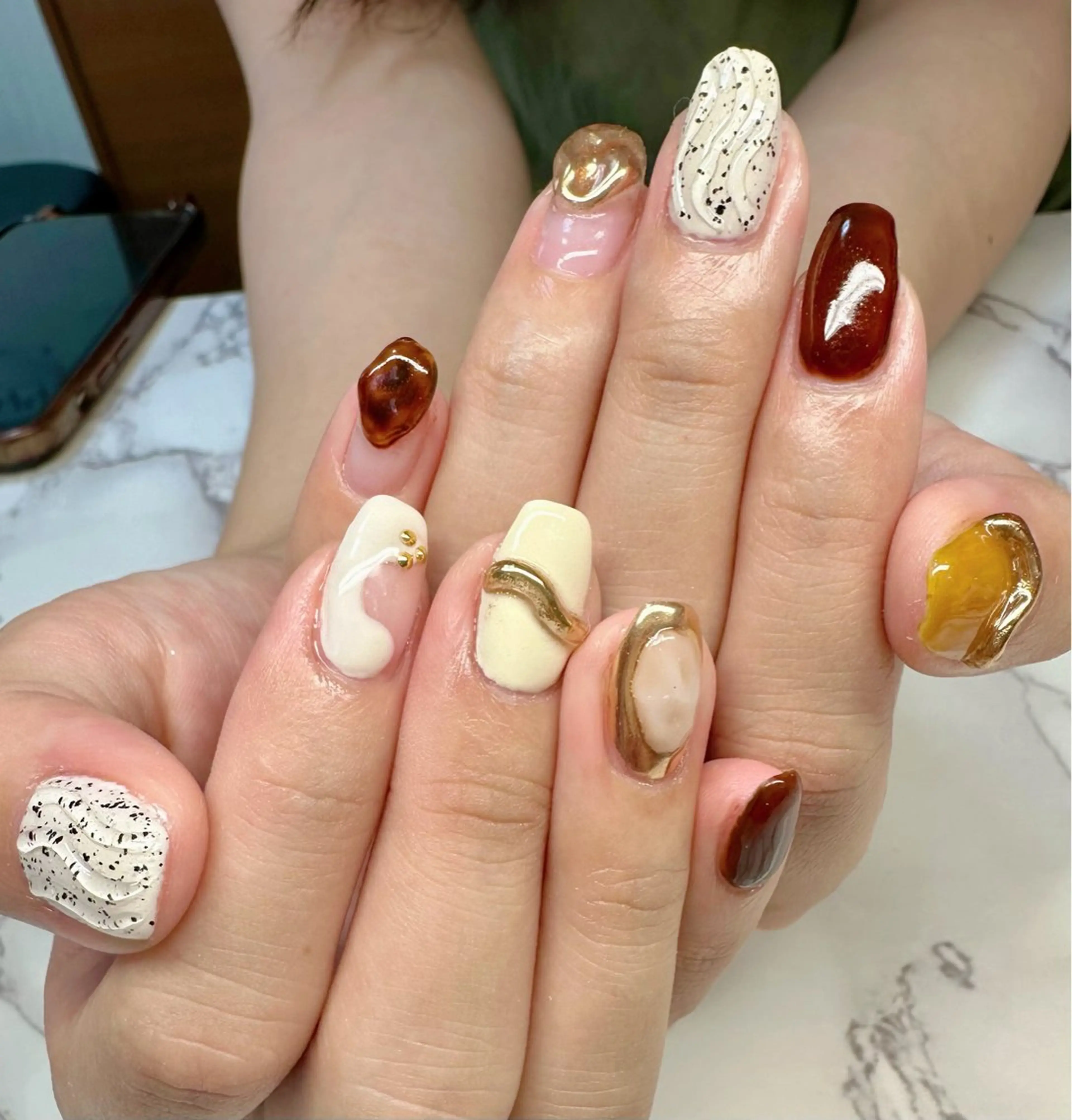 ネイル ハート キラキラネイル ラメ(グリッター) マグネットネイル ミラーネイル M.N_ nailのネイルデザイン