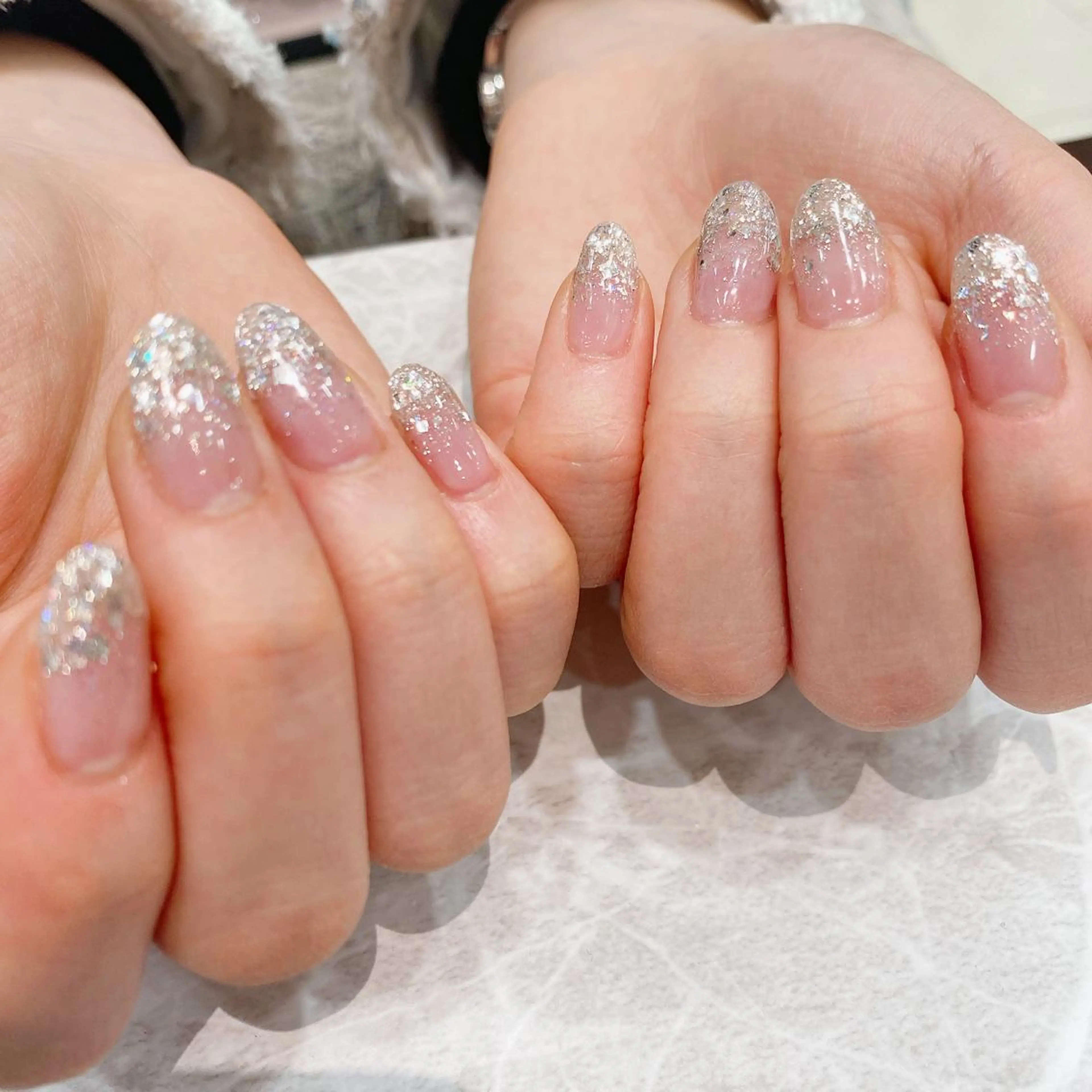 ネイル グラデーション ラメ(グリッター) 関谷 真登佳のネイルデザイン