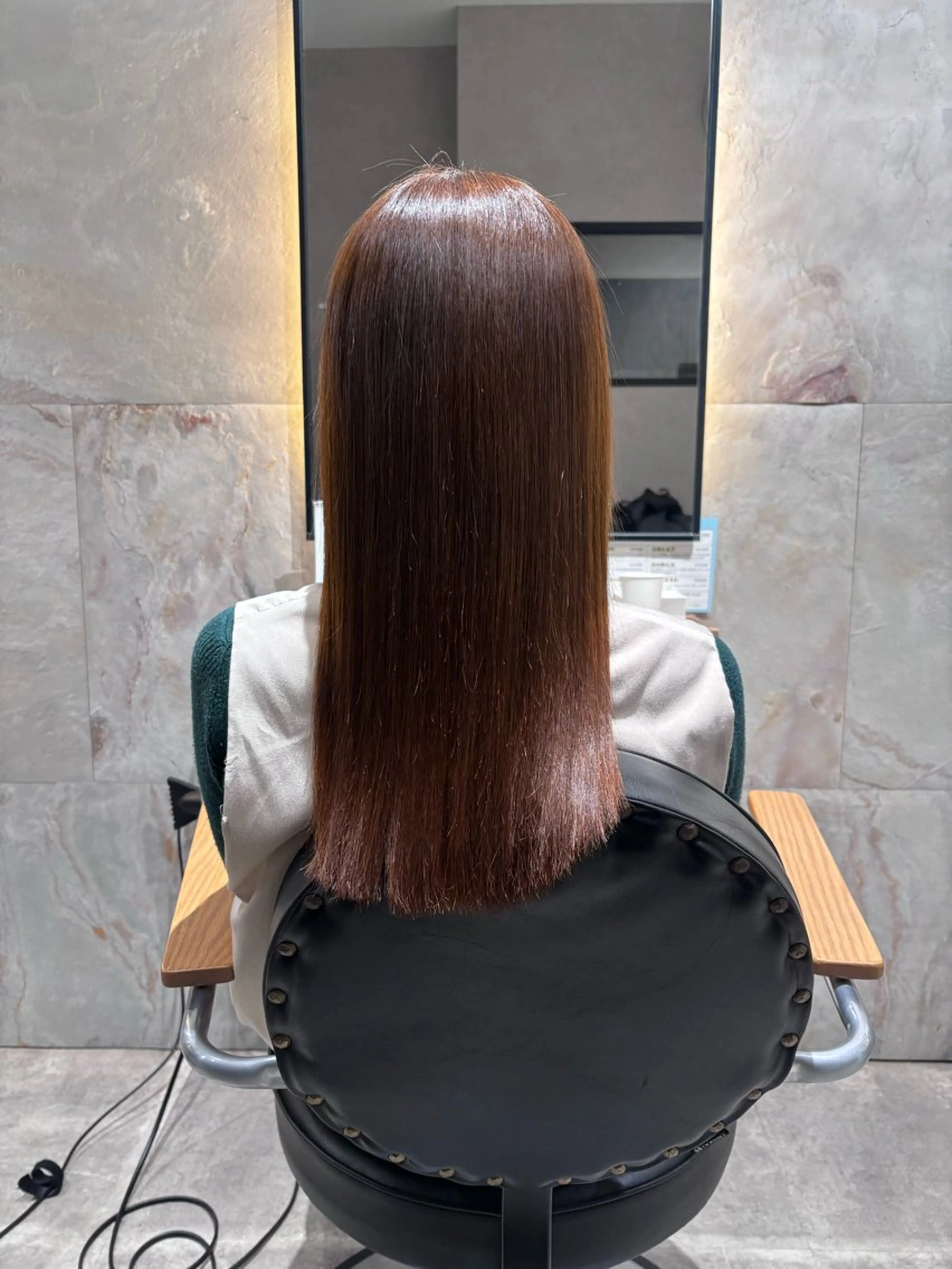 カラー ヘアカラー 岩崎 美咲のヘアスタイル